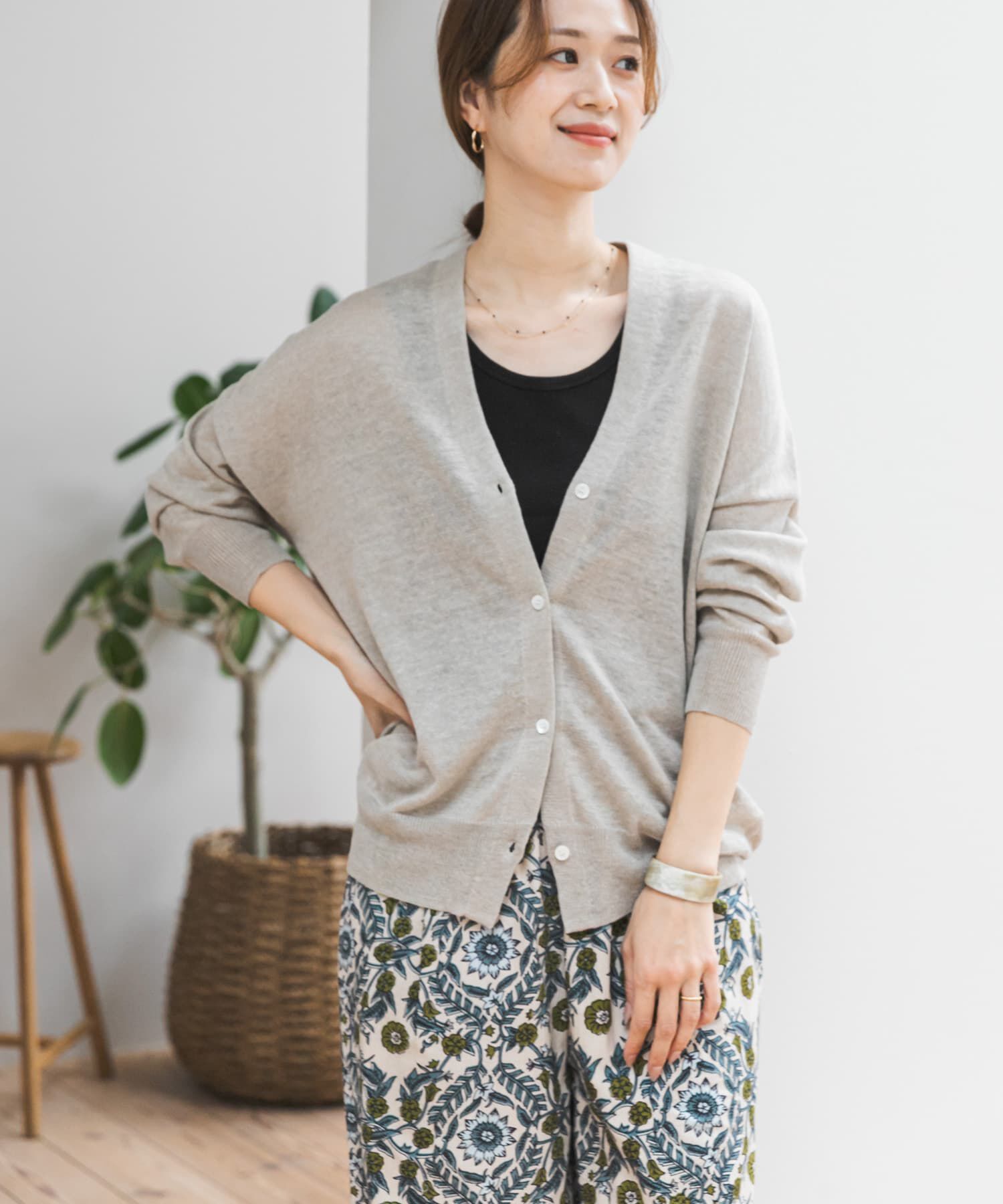 URBAN RESEARCH DOORS「リネンVネックカーディガン」|カーディガン|
