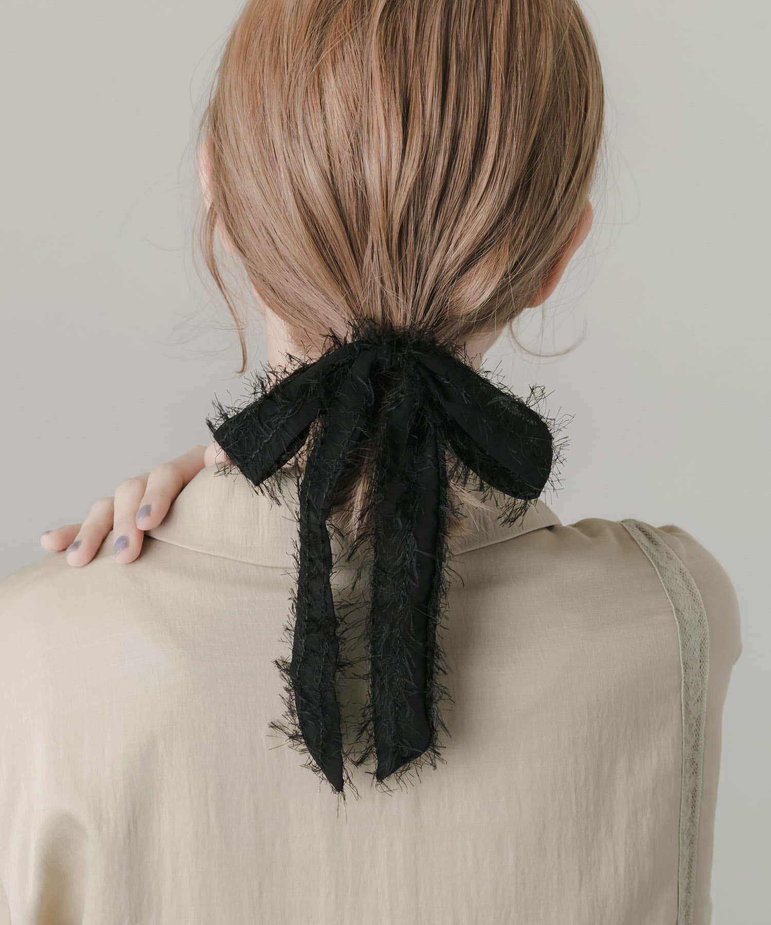 SMELLY「シアーフリンジリボンヘアカフ」|ヘアゴム・シュシュ|