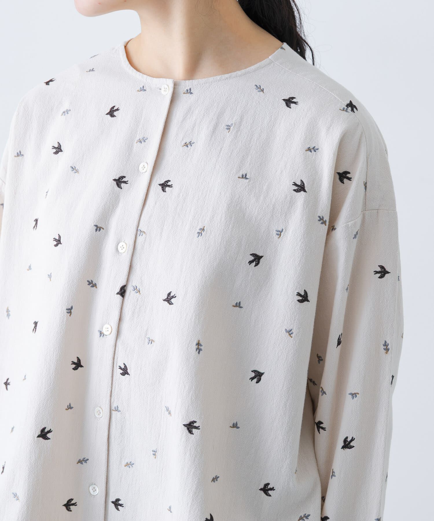 かぐれ「ツバメ刺繍ブラウス」|シャツ・ブラウス|