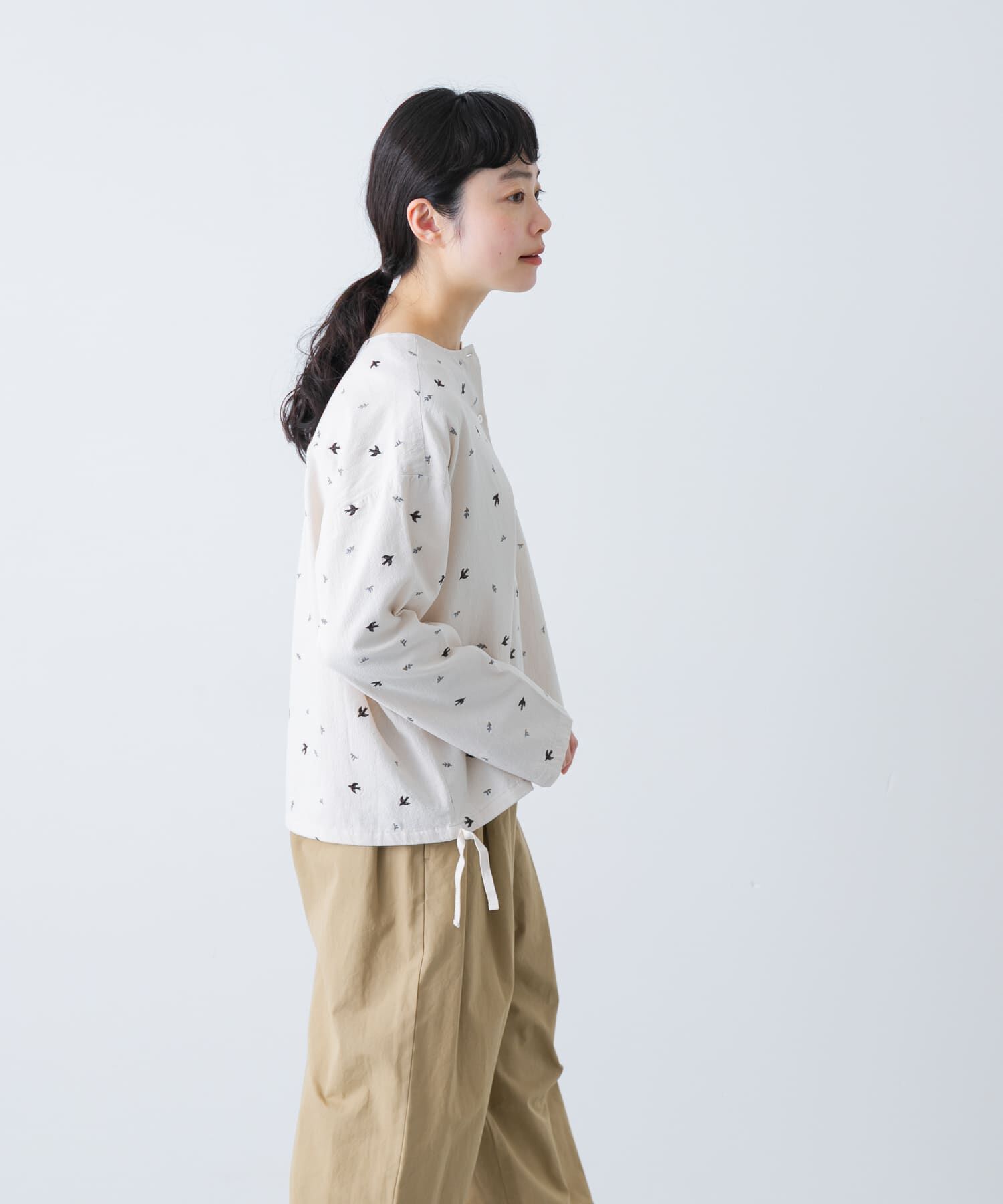 かぐれ「ツバメ刺繍ブラウス」|シャツ・ブラウス|