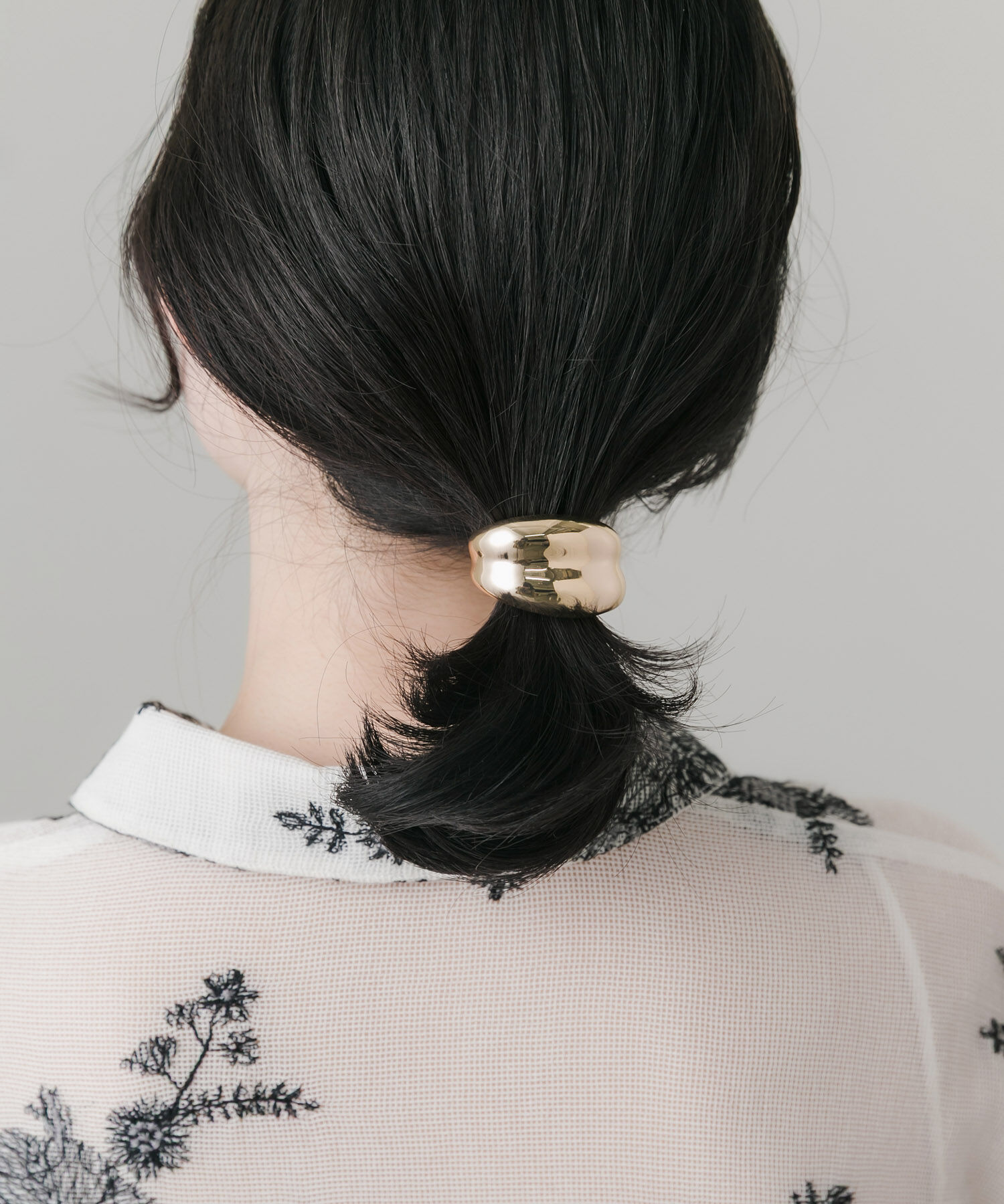 SMELLY「ニュアンスメタルボリュームヘアカフ」|ヘアゴム・シュシュ|