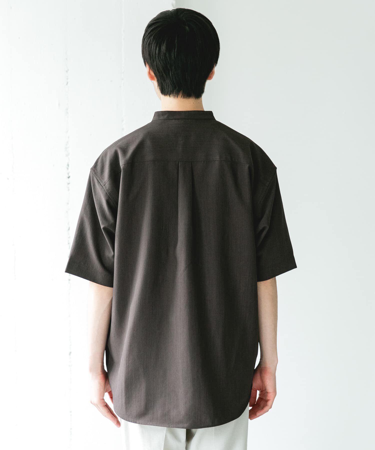 URBAN RESEARCH DOORS「セオアルファバンドカラーショートスリーブシャツ」|シャツ・ブラウス|