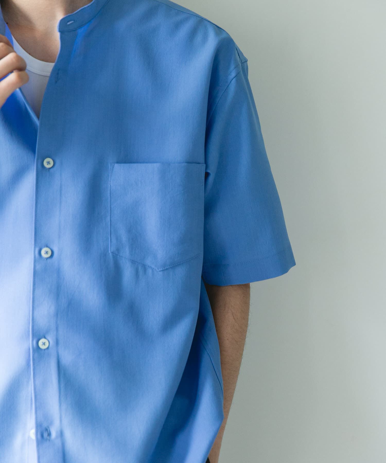 URBAN RESEARCH DOORS「セオアルファバンドカラーショートスリーブシャツ」|シャツ・ブラウス|