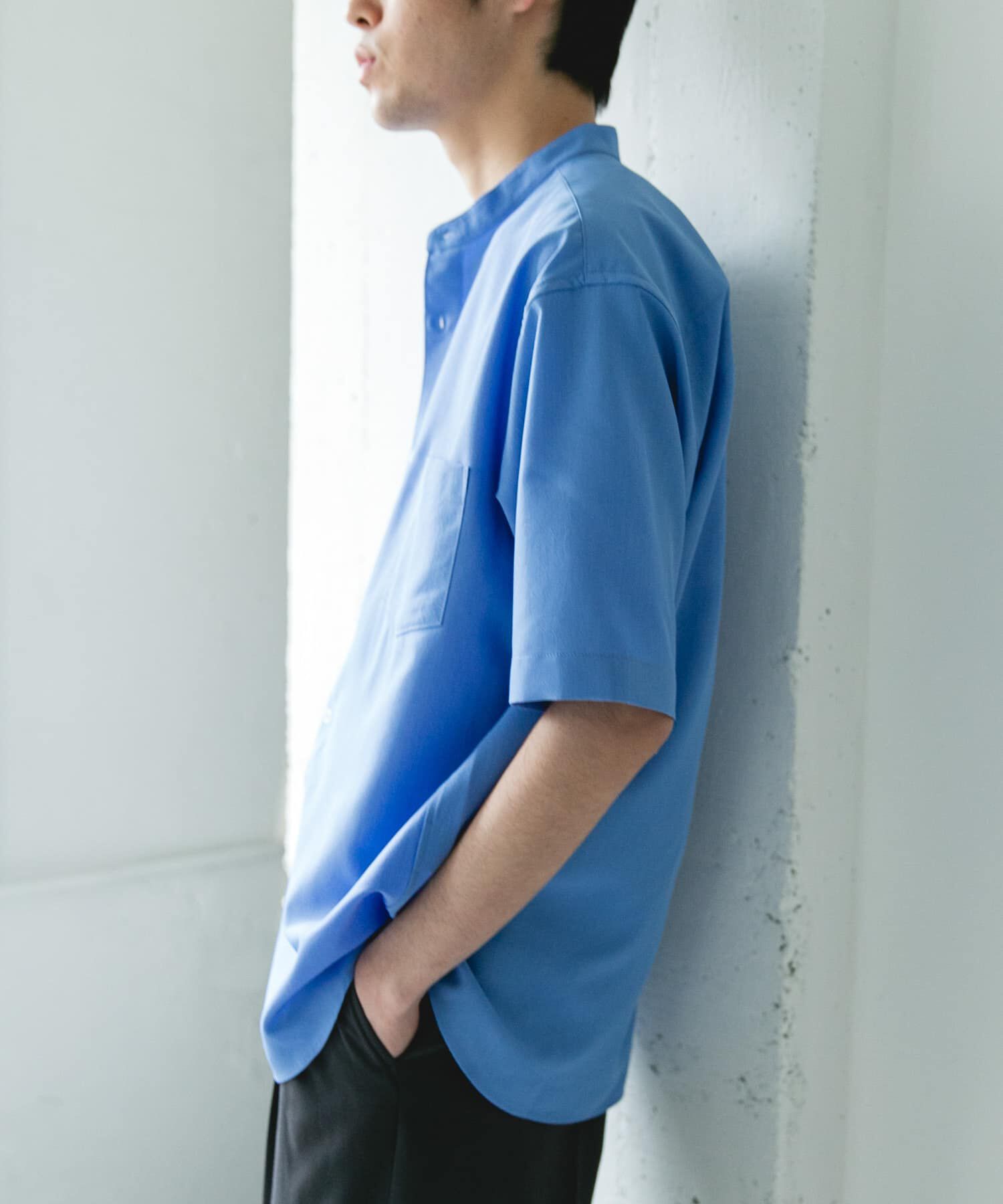 URBAN RESEARCH DOORS「セオアルファバンドカラーショートスリーブシャツ」|シャツ・ブラウス|