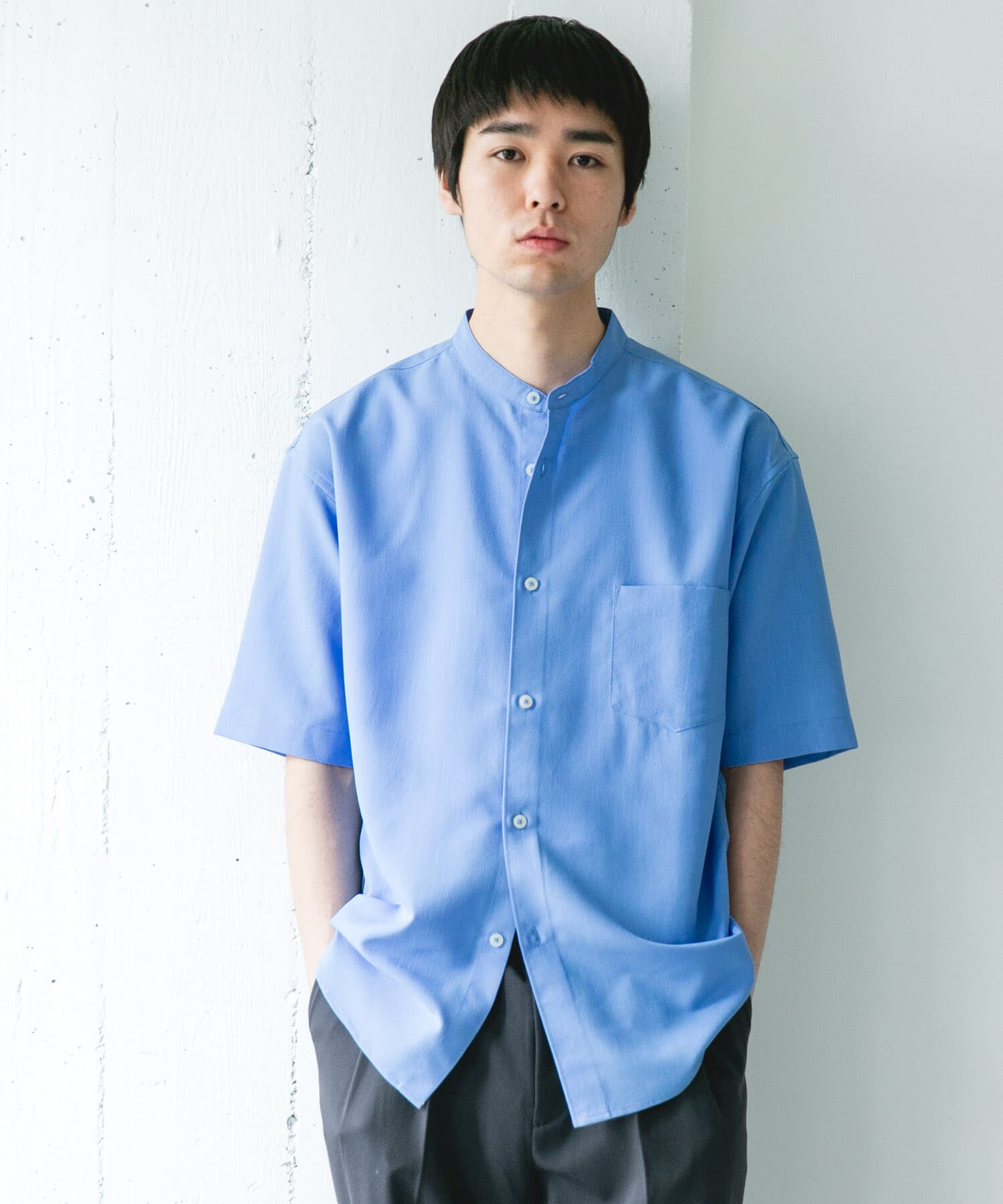 URBAN RESEARCH DOORS「セオアルファバンドカラーショートスリーブシャツ」|シャツ・ブラウス|