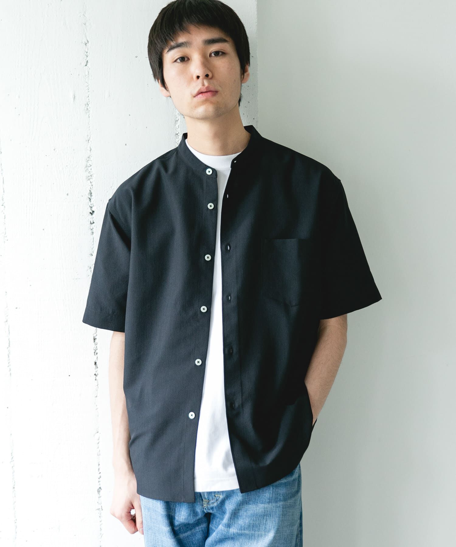 URBAN RESEARCH DOORS「セオアルファバンドカラーショートスリーブシャツ」|シャツ・ブラウス|