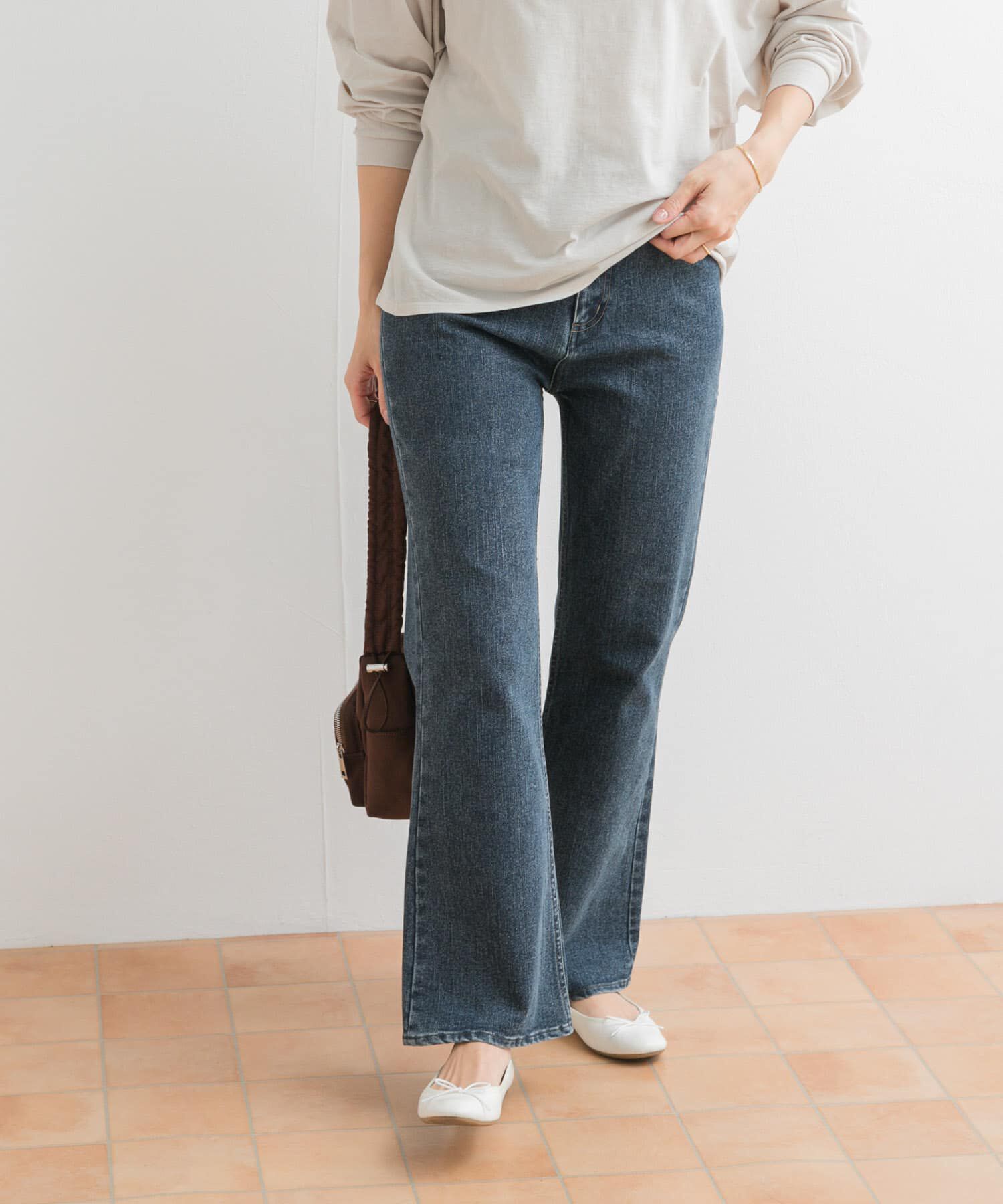 URBAN RESEARCH DOORS「ストレッチフレアデニムパンツ」|デニム|