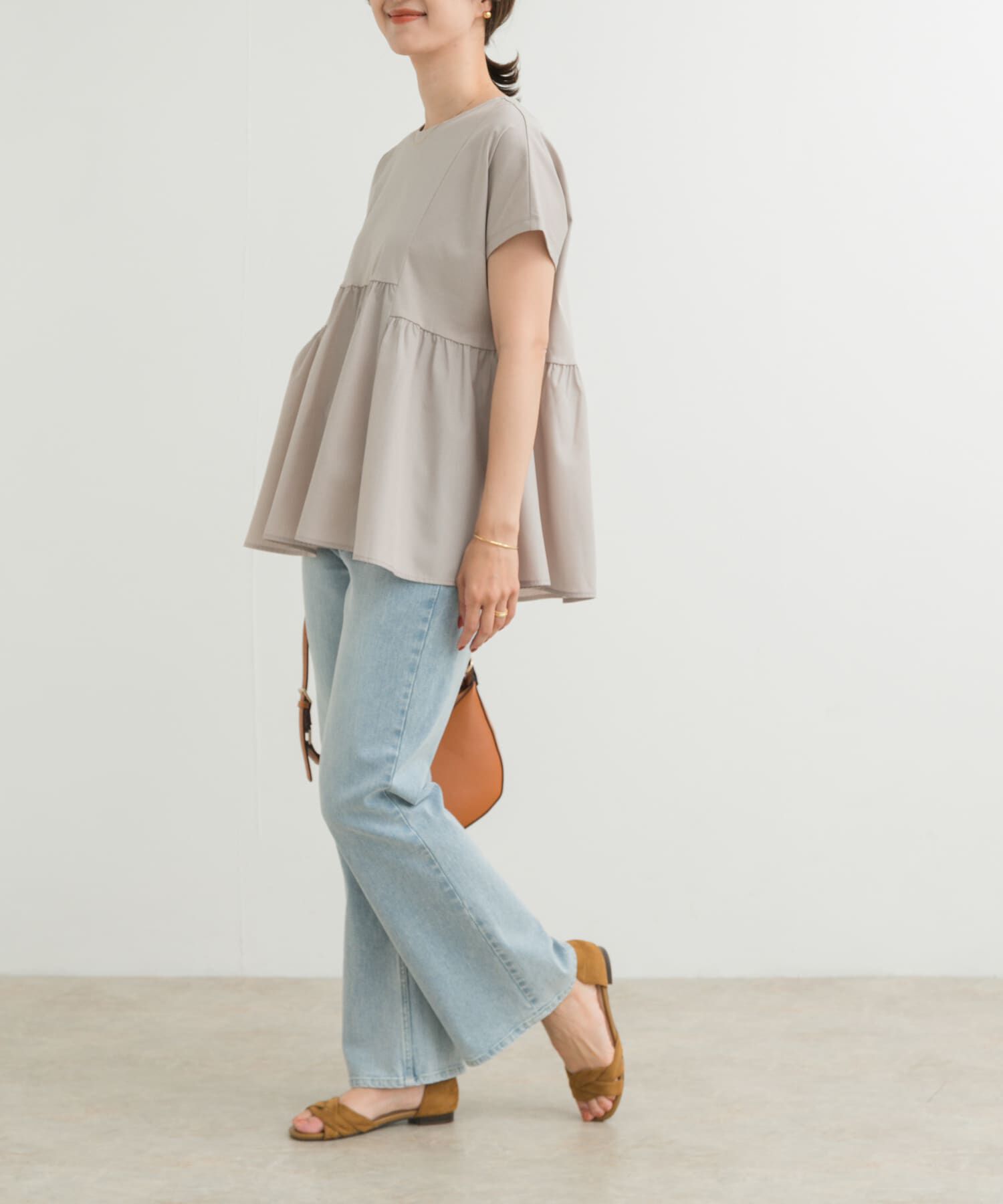 URBAN RESEARCH DOORS「ストレッチフレアデニムパンツ」|デニム|