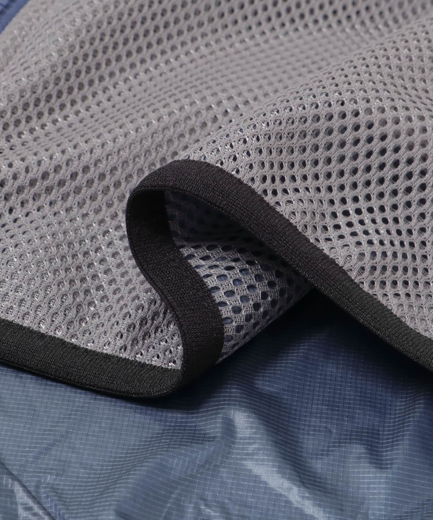 URBAN RESEARCH「MARMOT CAPITAL　PERTEX FLONT MESH VEST」|ノーカラーコート|