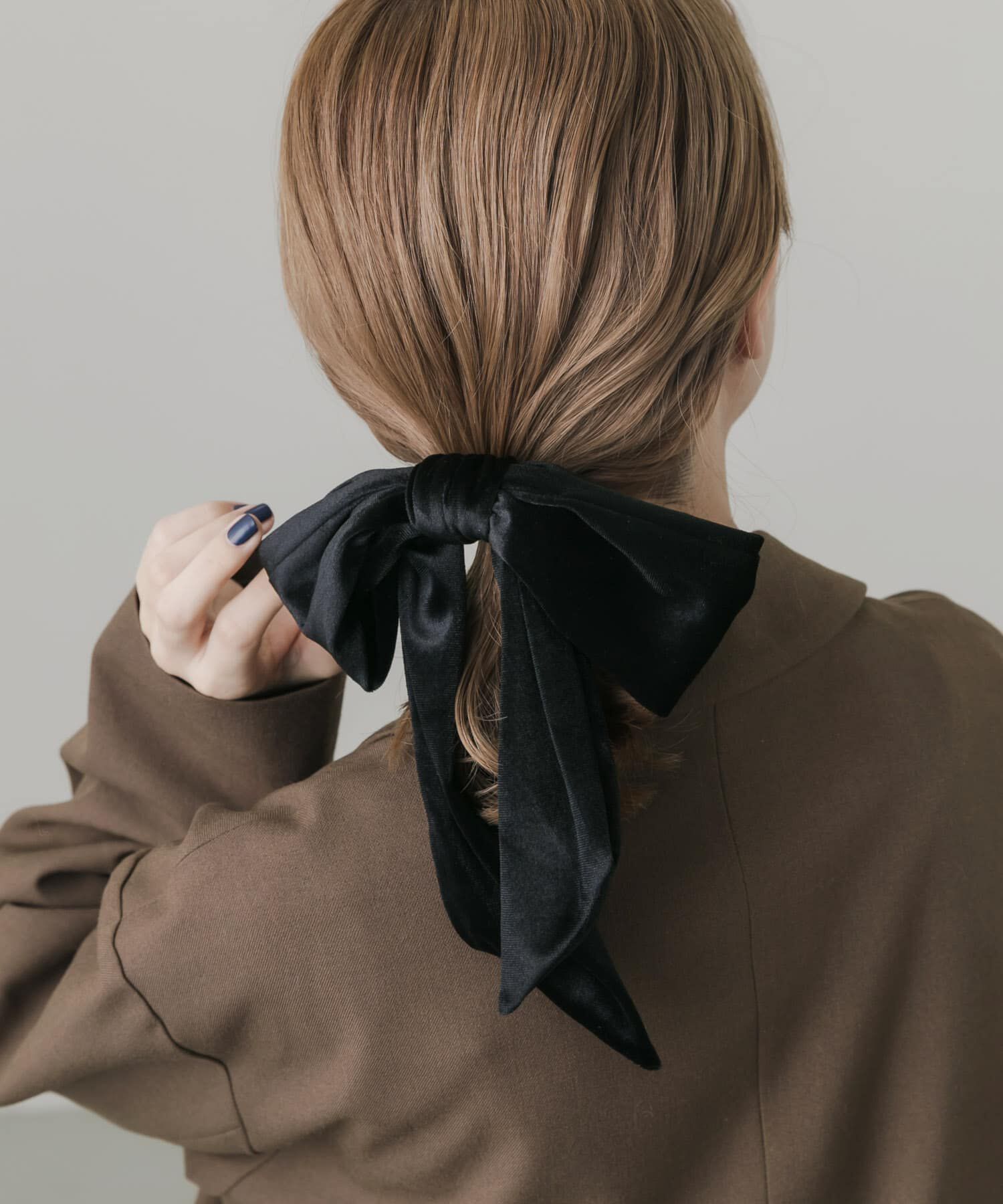 SMELLY「ベロアマルチWAYヘアカフ」|ヘアゴム・シュシュ|