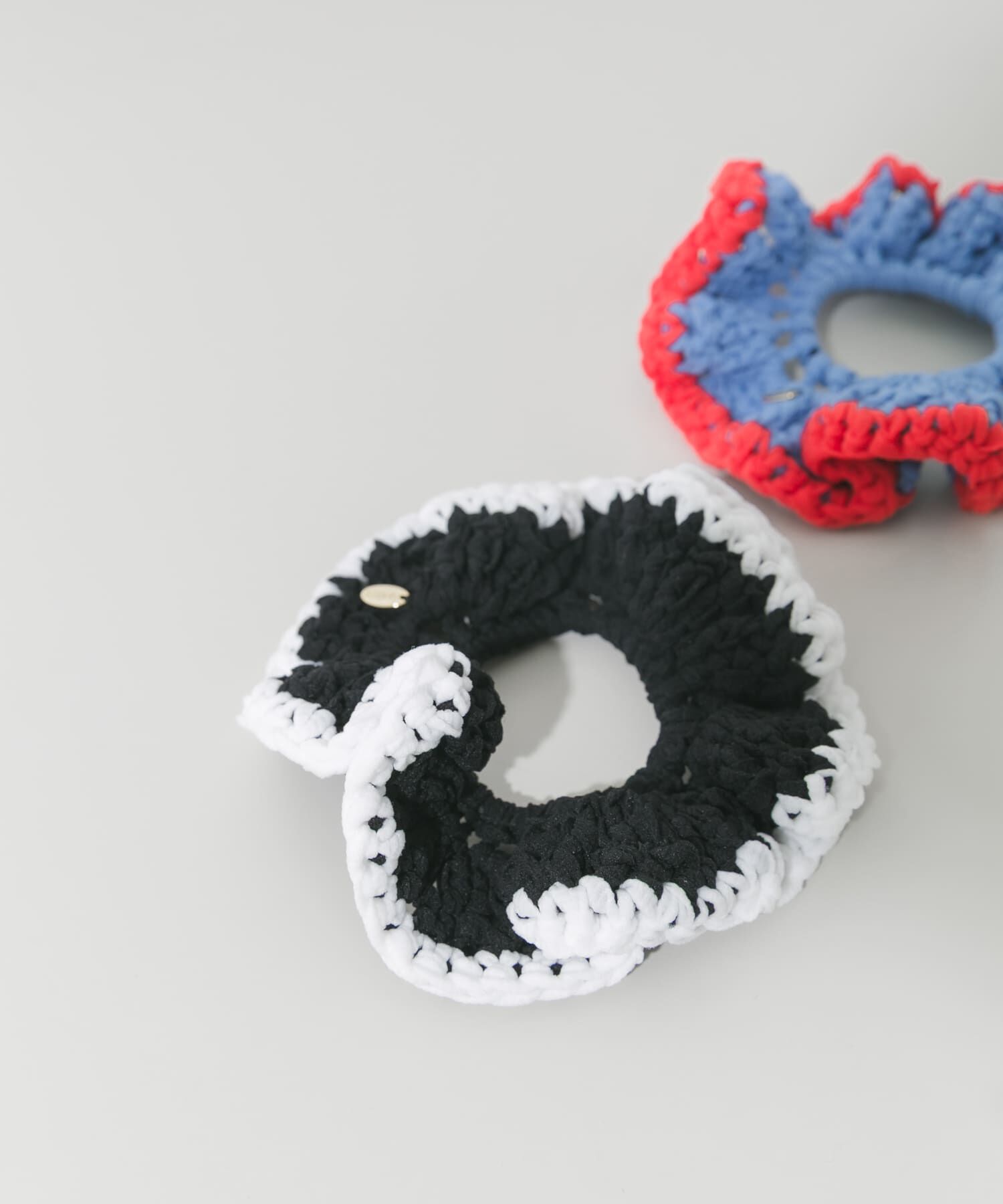 SMELLY「バイカラーニットシュシュ」|ヘアゴム・シュシュ|