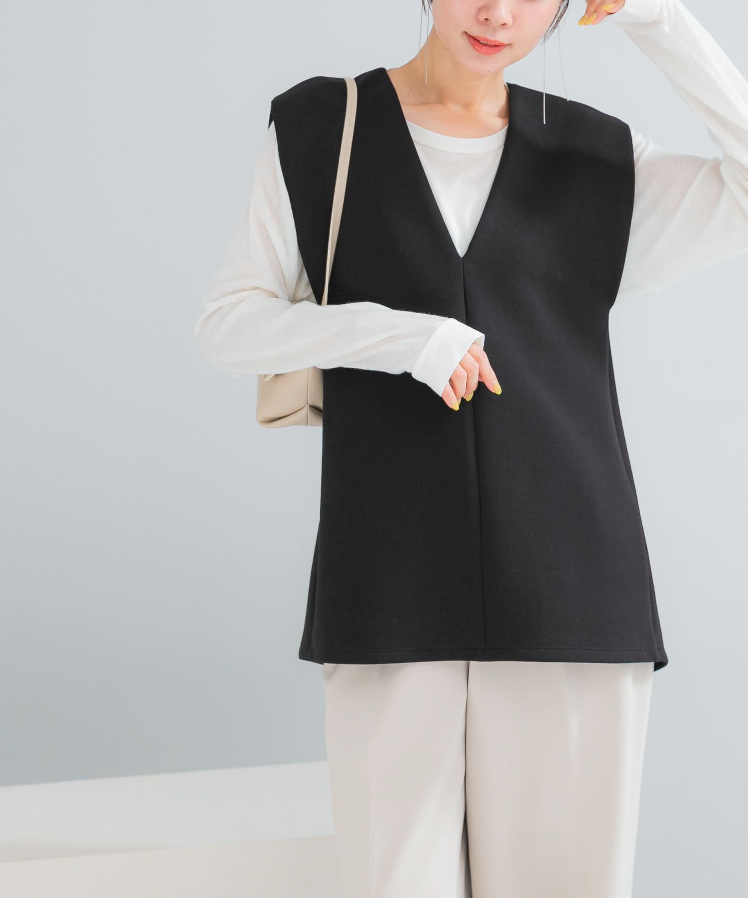 URBAN RESEARCH ROSSO「Vネックポンチベスト」|ベスト・ジレ|ブラック