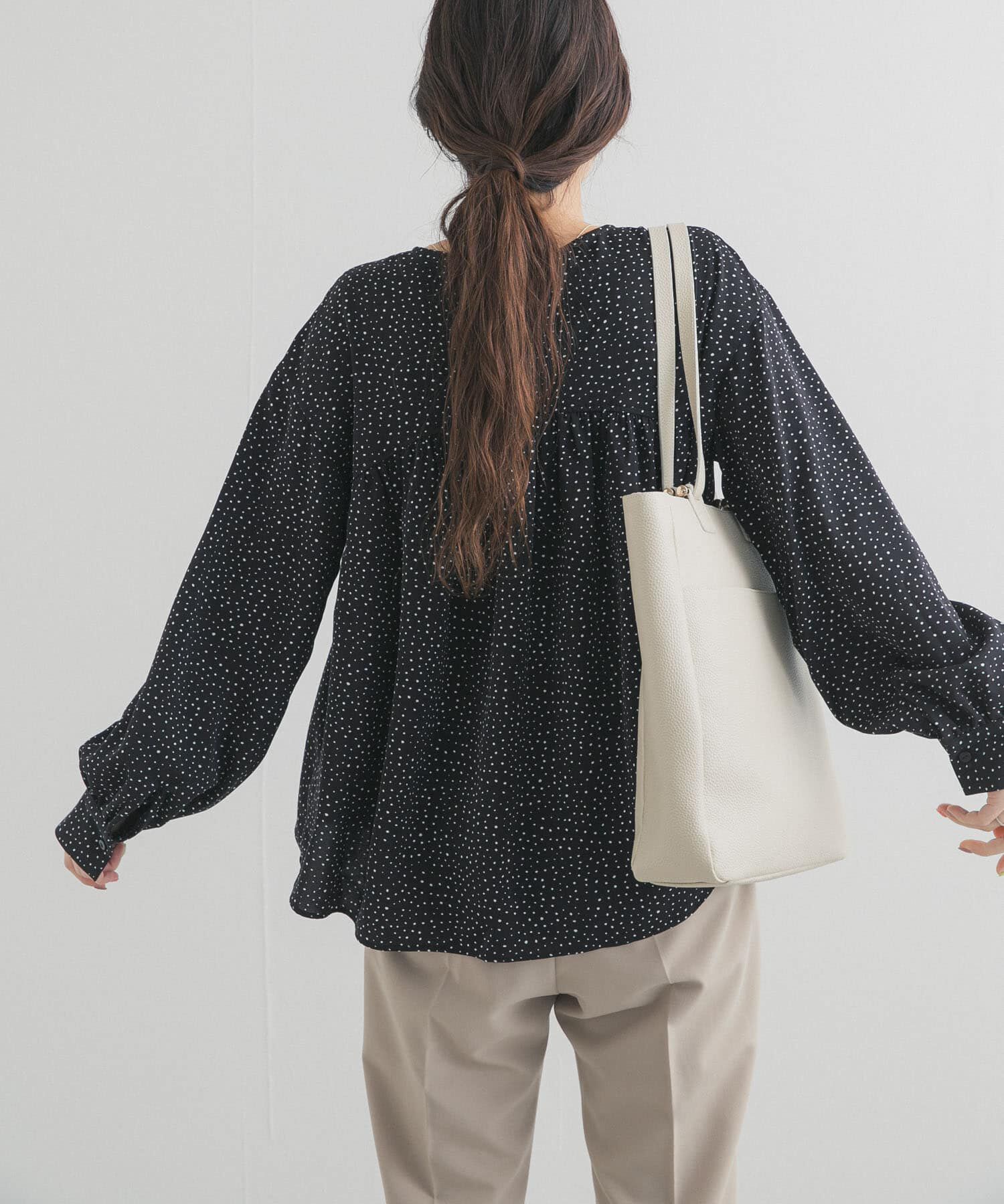 URBAN RESEARCH DOORS「ドットギャザーブラウス」|シャツ・ブラウス|