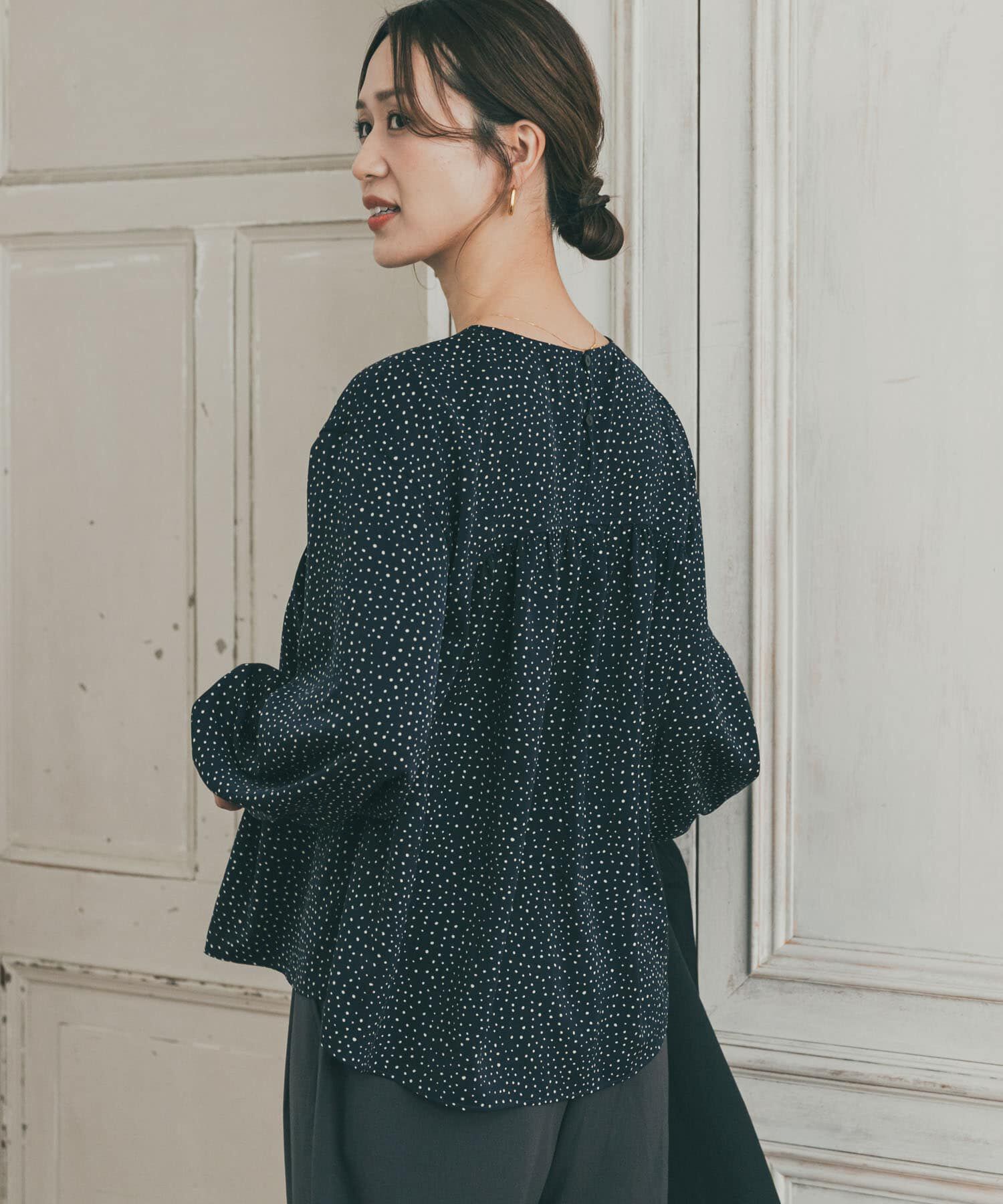 URBAN RESEARCH DOORS「ドットギャザーブラウス」|シャツ・ブラウス|