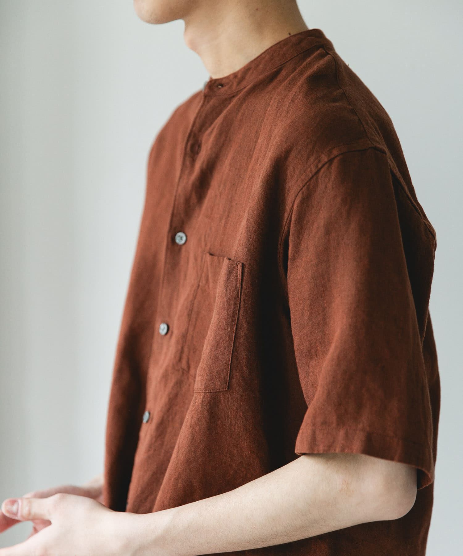 URBAN RESEARCH DOORS「シルケットリネン バンドカラーショートスリーブシャツ」|シャツ・ブラウス|