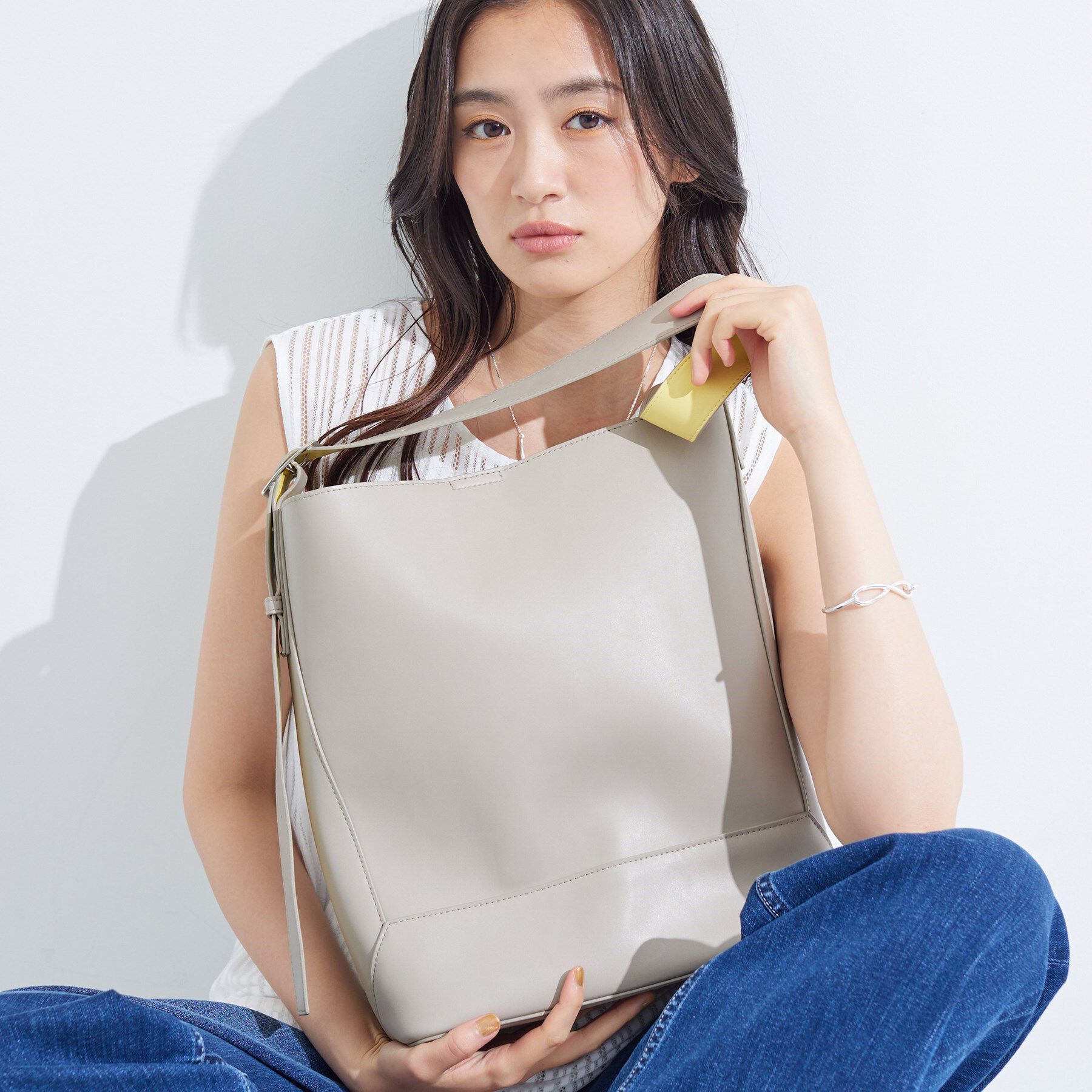 INDIVI「【A4サイズ対応】ワンショルダートートバッグ」|トートバッグ|ベージュ(552)