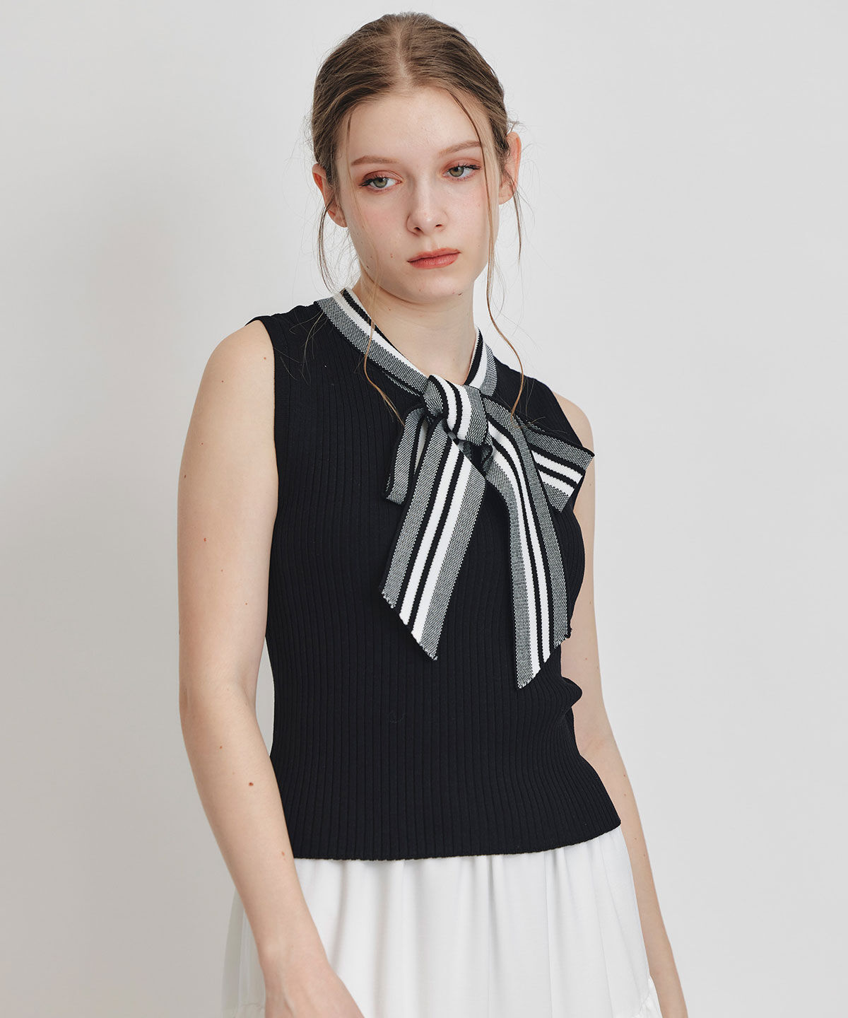 REDYAZEL「ストライプリボンタイリブニットノースリーブ」|ニット・セーター|
