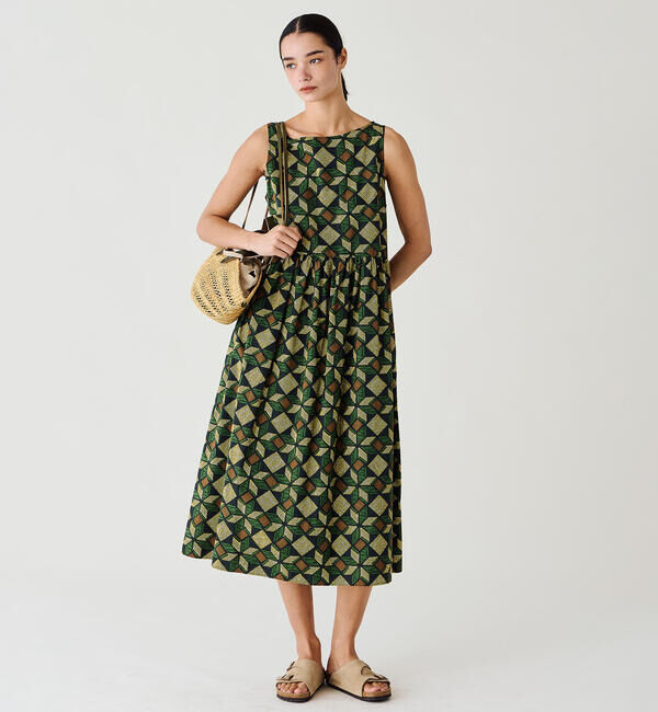 LE GLAZIK「LE GLAZIK | バティック ノースリーブワンピース WOMEN」|ワンピース|GREEN系2