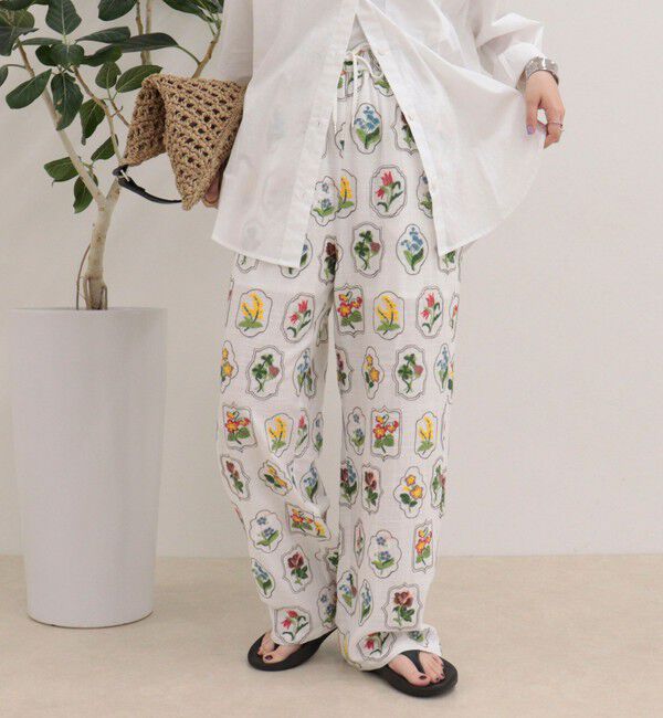 fredy emue「エンブロイダリーギャザーパンツ」|チノ|