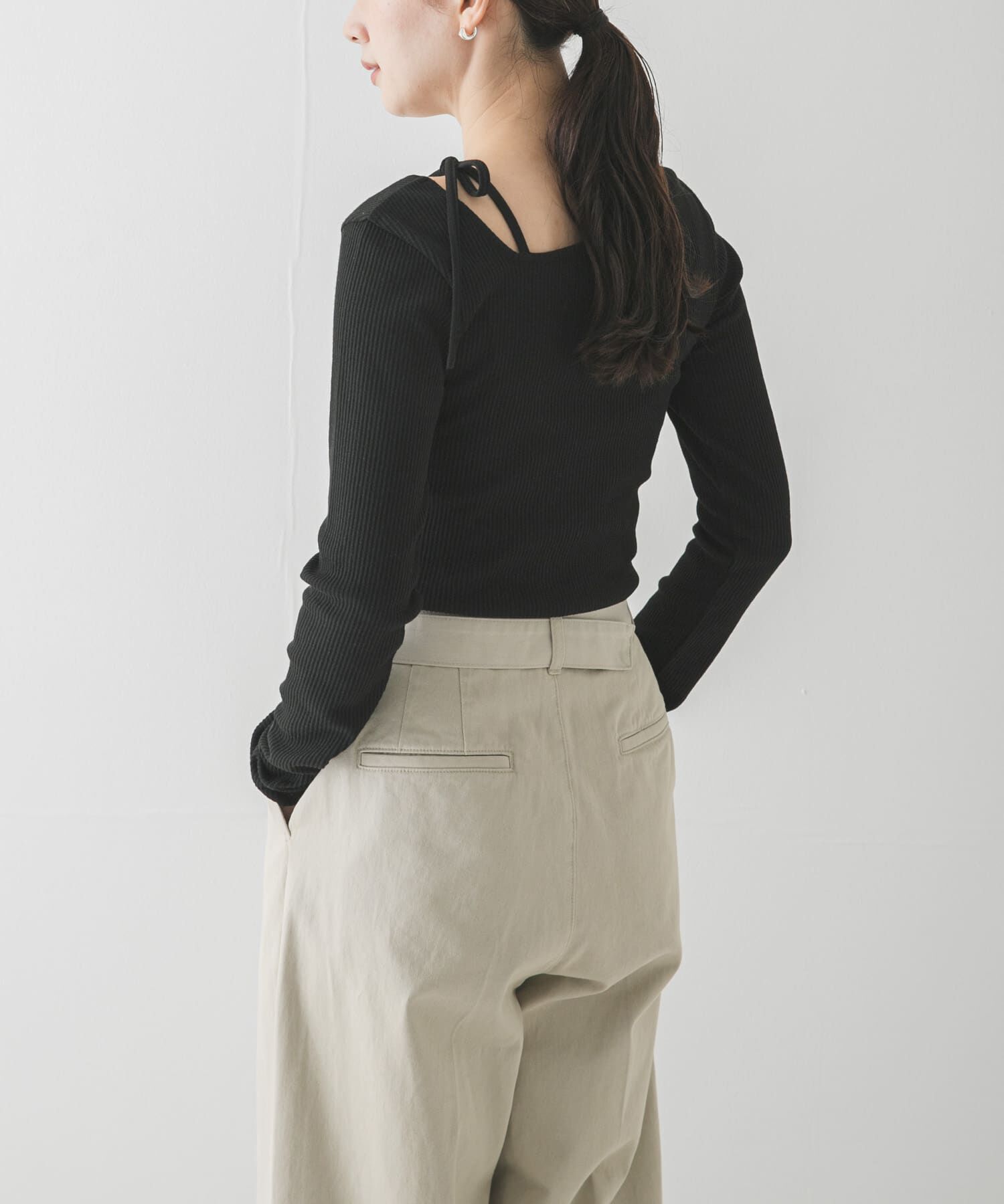 URBAN RESEARCH「カットアウトリボントップス」|Tシャツ・カットソー|