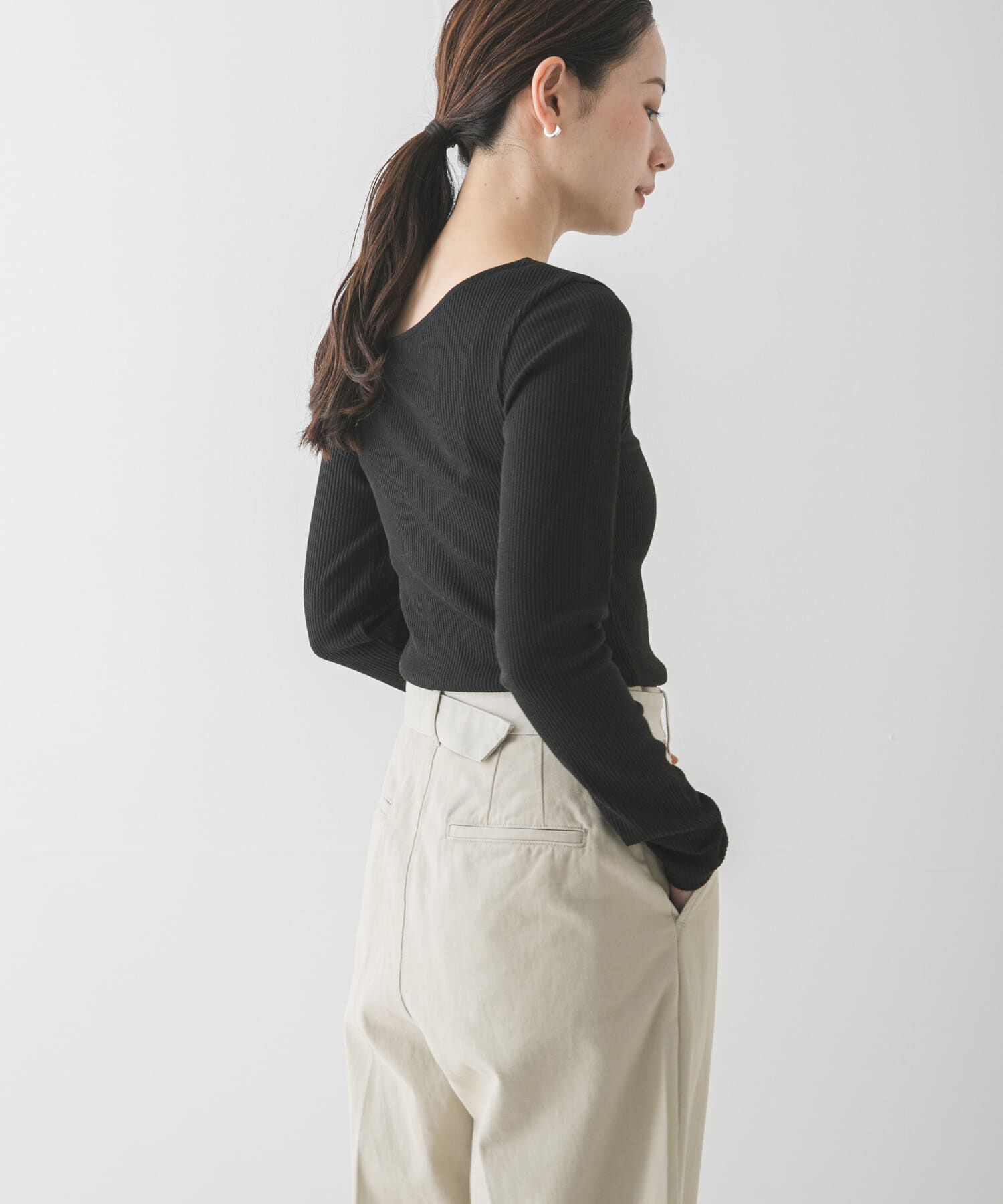 URBAN RESEARCH「カットアウトリボントップス」|Tシャツ・カットソー|