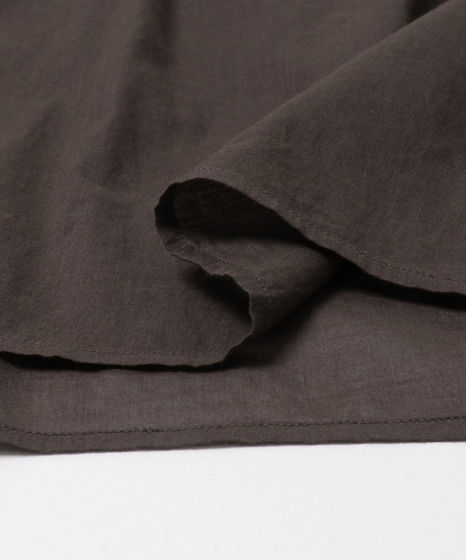 URBAN RESEARCH「『一部WEB限定カラー』コットンボイルラッフルブラウス」|シャツ・ブラウス|