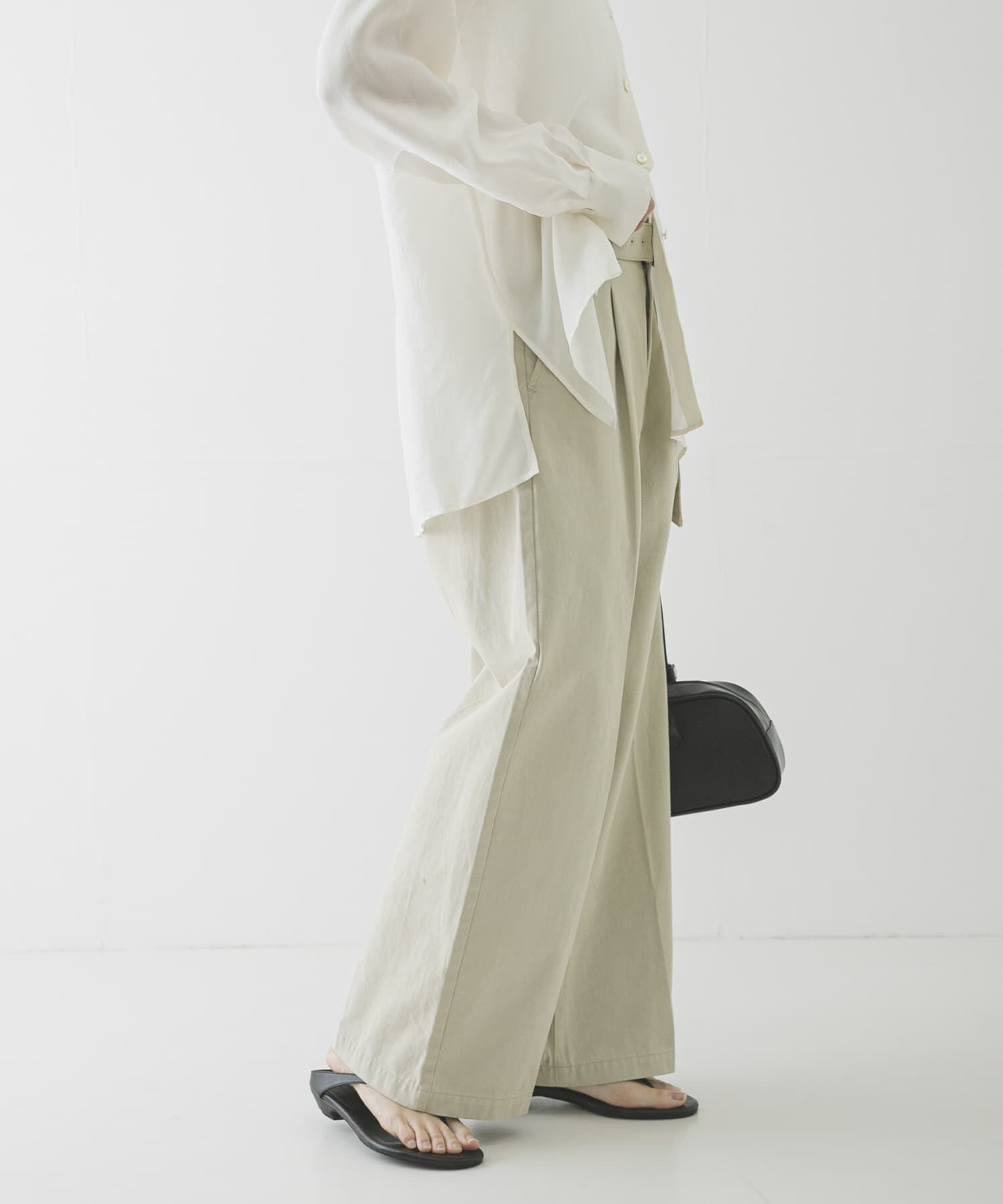 URBAN RESEARCH「『3サイズ展開』ベルト付きタックワイドチノパンツ」|その他|