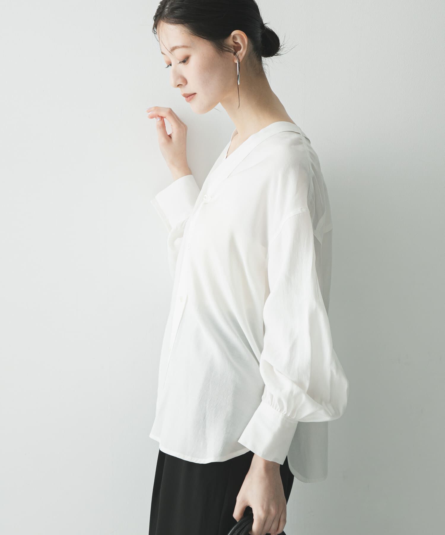 URBAN RESEARCH「ブロードカラーレスブラウス」|シャツ・ブラウス|