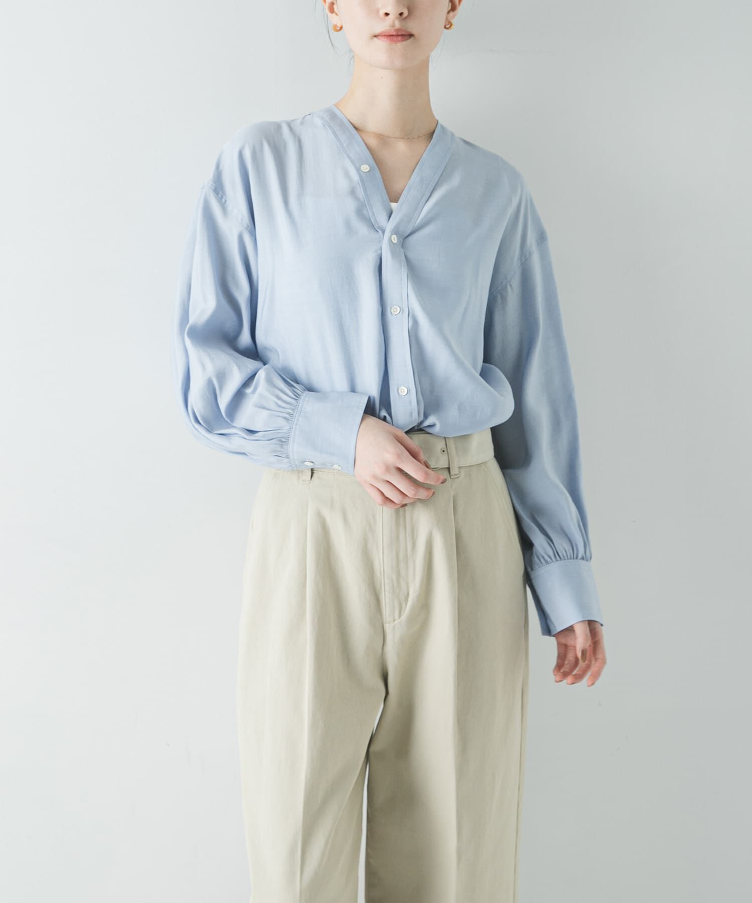 URBAN RESEARCH「ブロードカラーレスブラウス」|シャツ・ブラウス|