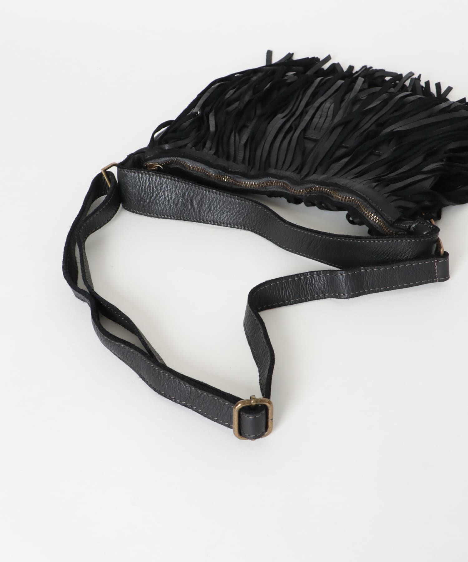 URBAN RESEARCH「レザーフリンジハンドバッグ」|ハンドバッグ|