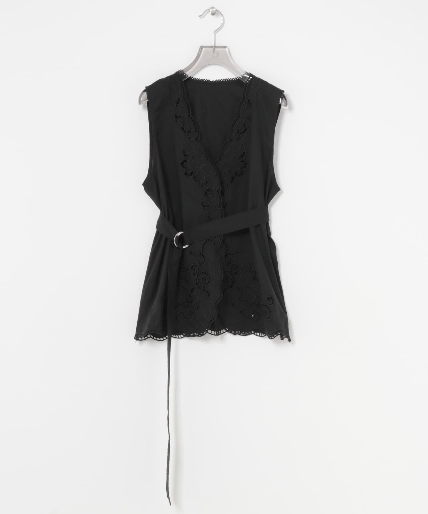 URBAN RESEARCH「カットワーク刺繍ジレ」|シャツ・ブラウス|