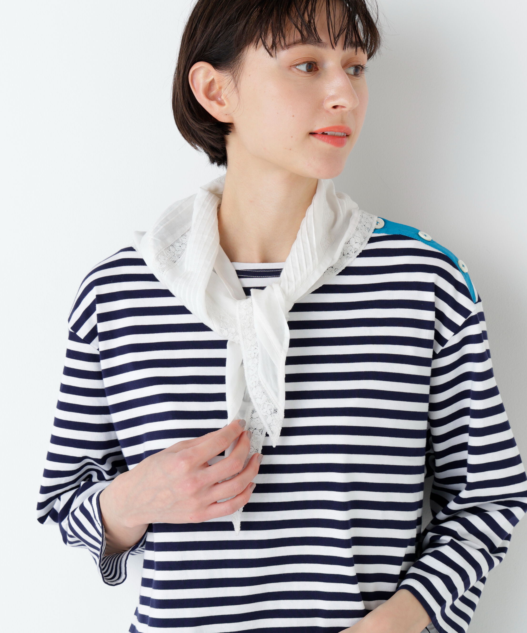  「ピンタックレーストライアングルスカーフ」|バンダナ・スカーフ|オフホワイト