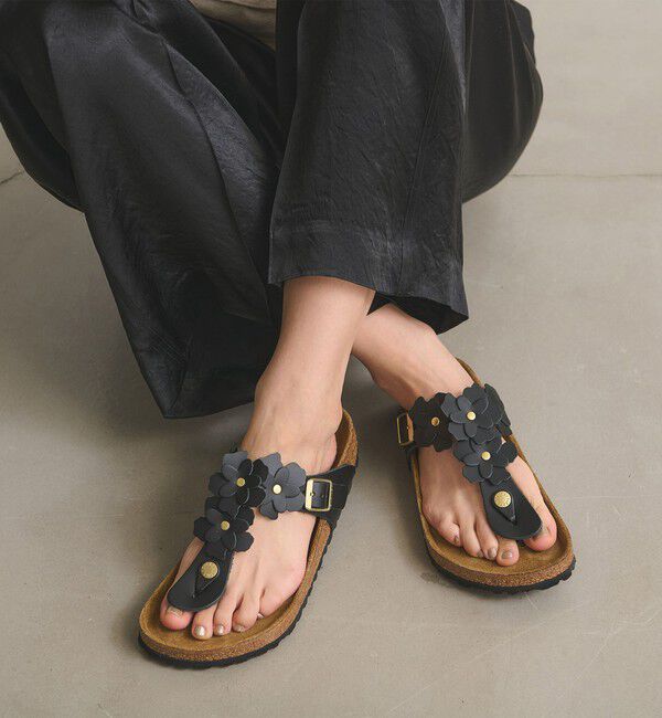 UNITED ARROWS「【国内EXCLUSIVE】＜BIRKENSTOCK＞GIZEH フラワー サンダル」|サンダル|BLACK