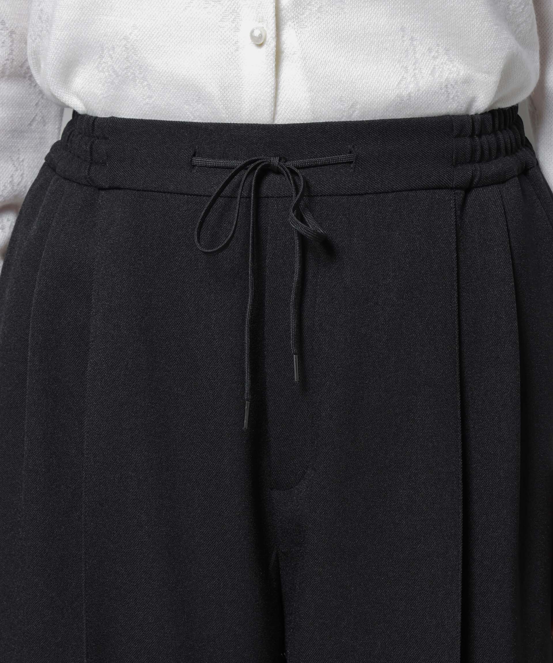 nano･universe「ストレッチサージピンタックイージーワイドパンツ(セットアップ可)」|チノ|