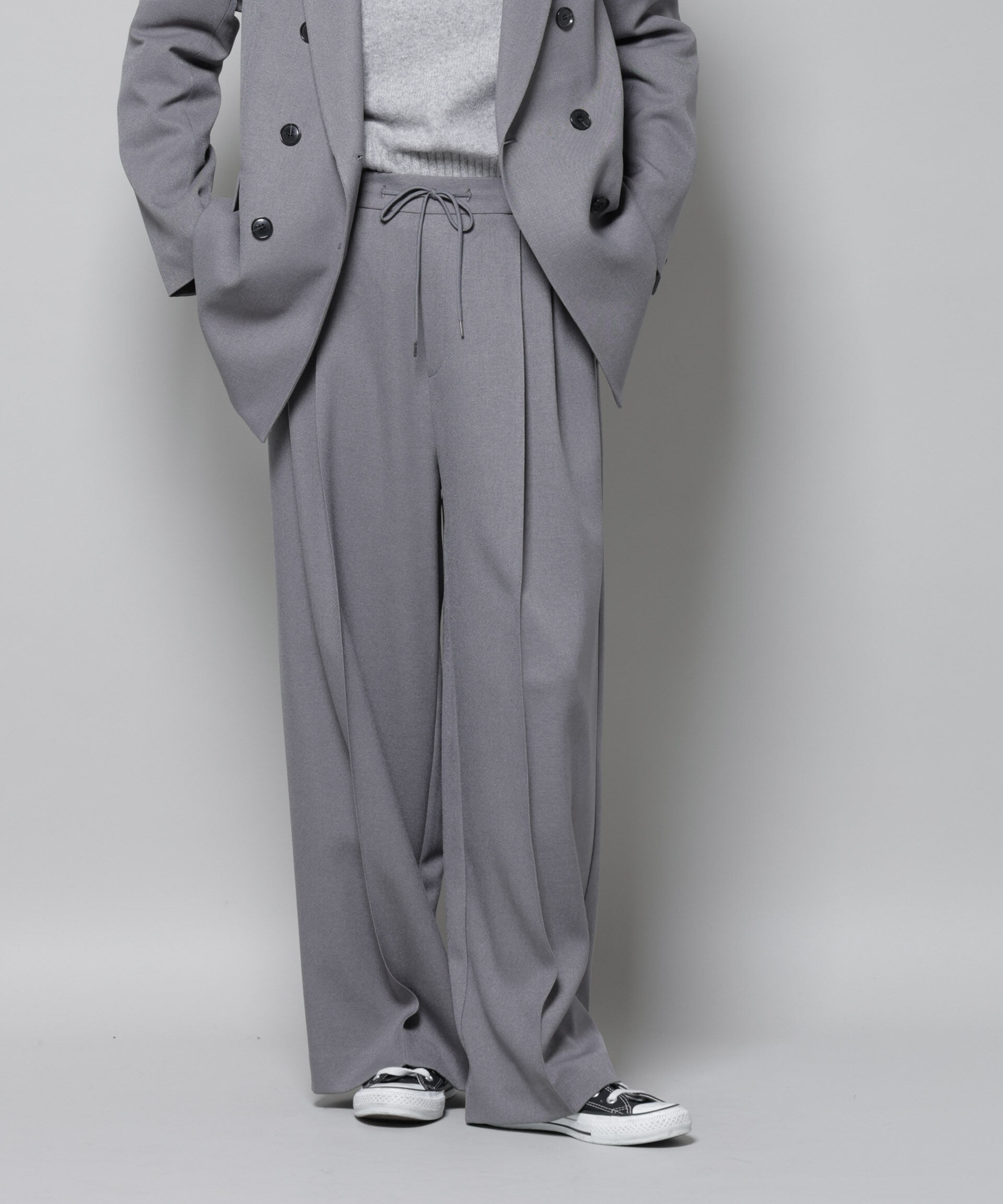 nano･universe「ストレッチサージピンタックイージーワイドパンツ(セットアップ可)」|チノ|