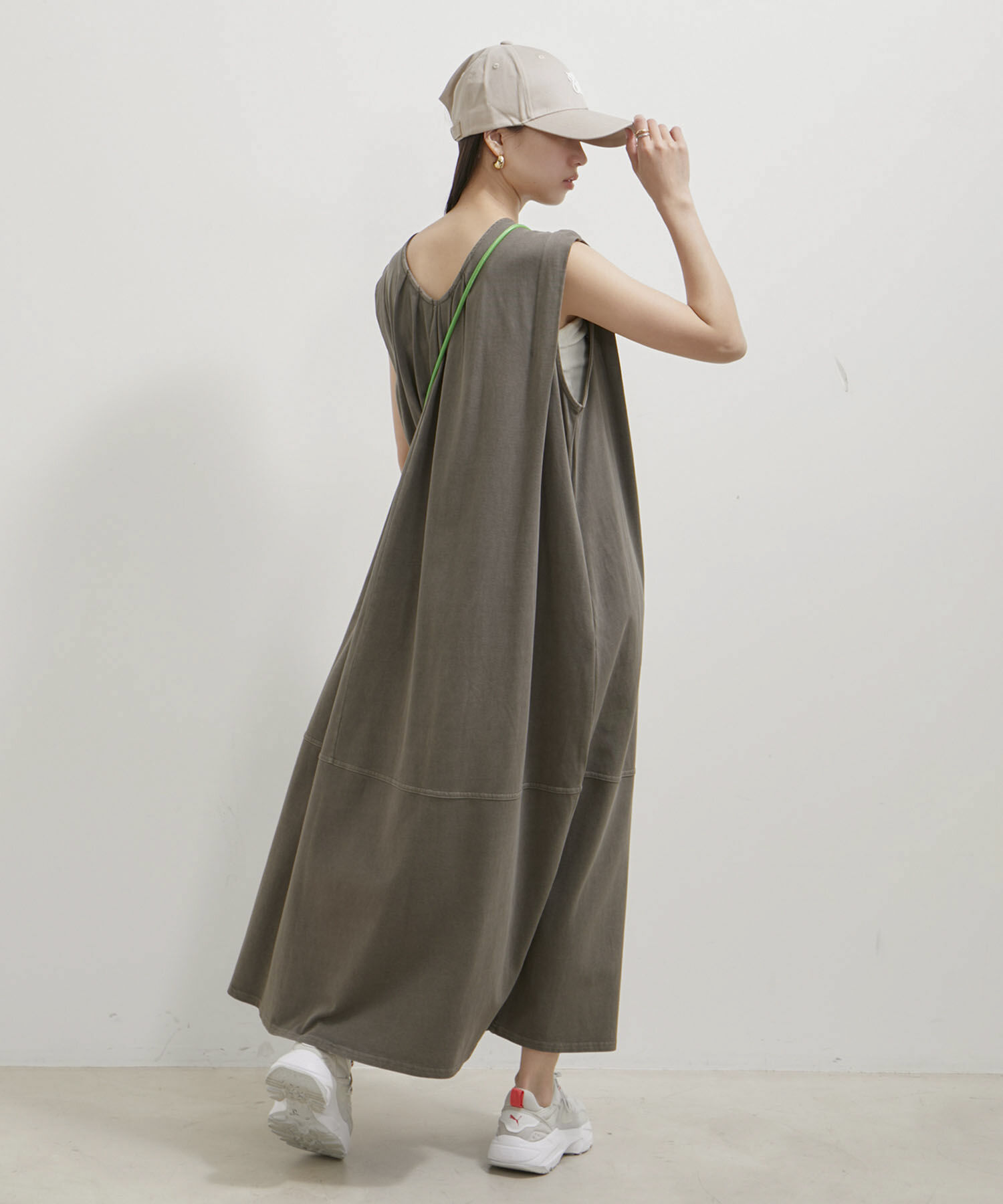 VIS「【洗える】ピグメント加工タックフレアワンピース」|ワンピース|