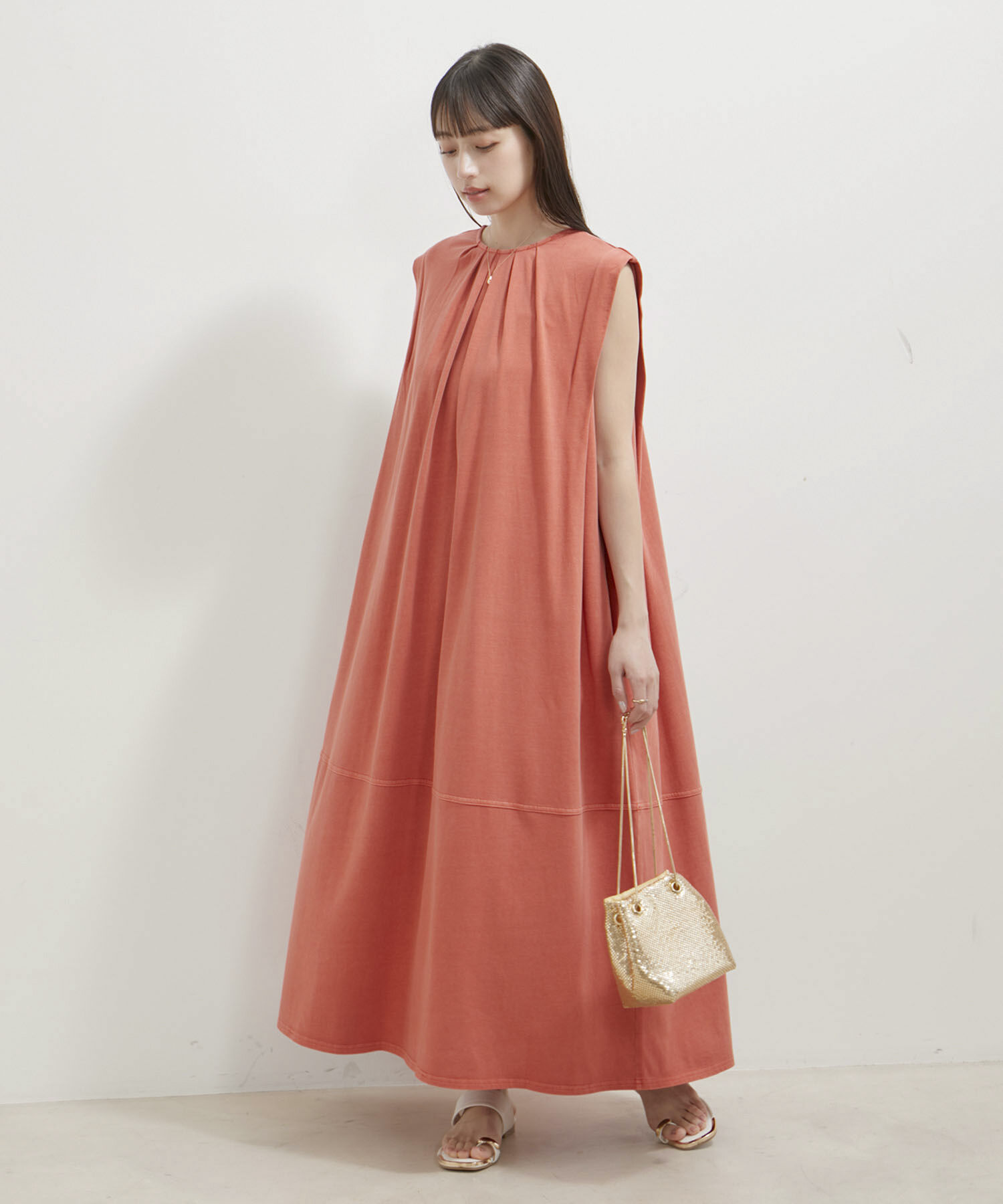 VIS「【洗える】ピグメント加工タックフレアワンピース」|ワンピース|