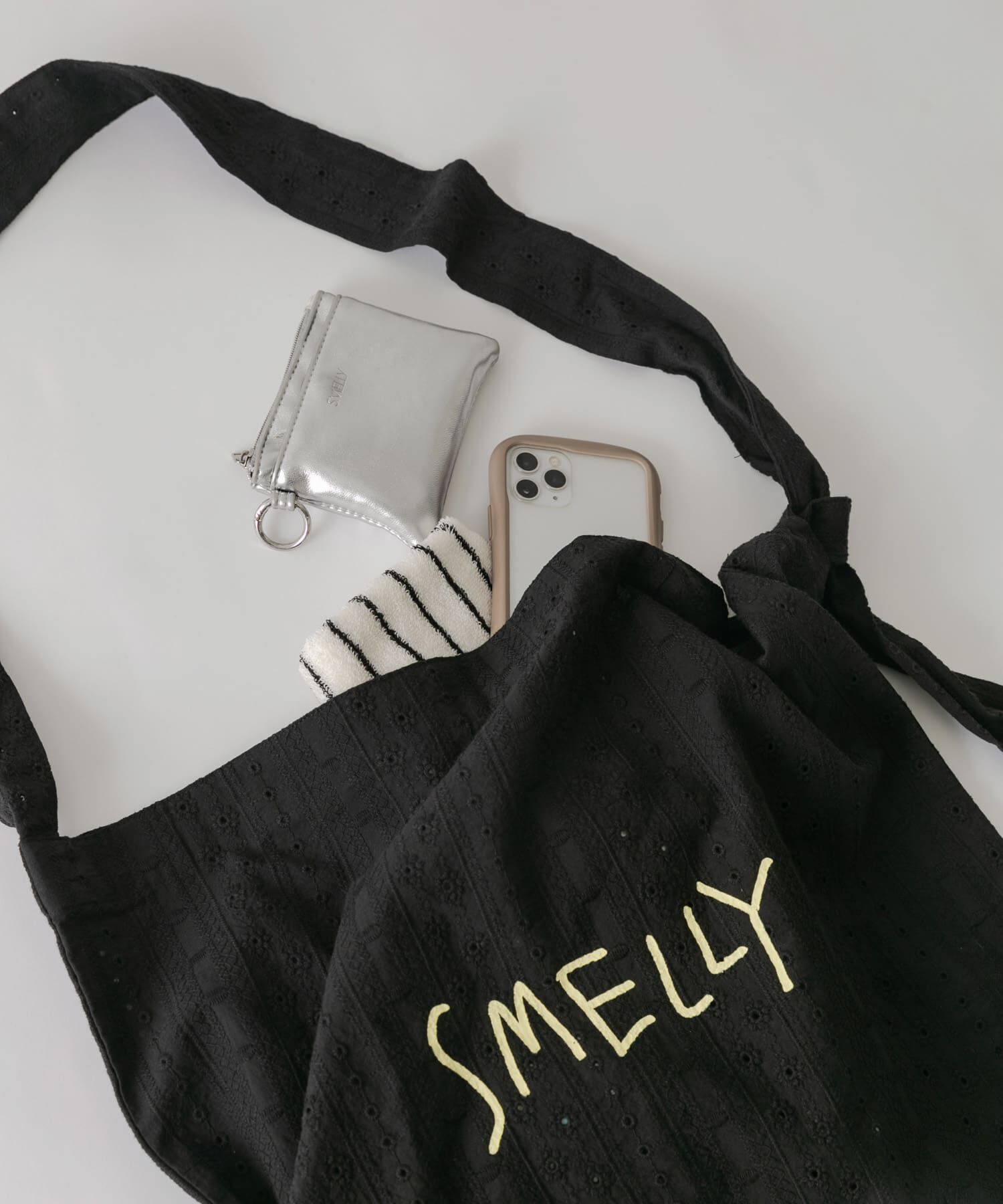 SMELLY「プリントショルダーバッグ」|ショルダー・メッセンジャー|