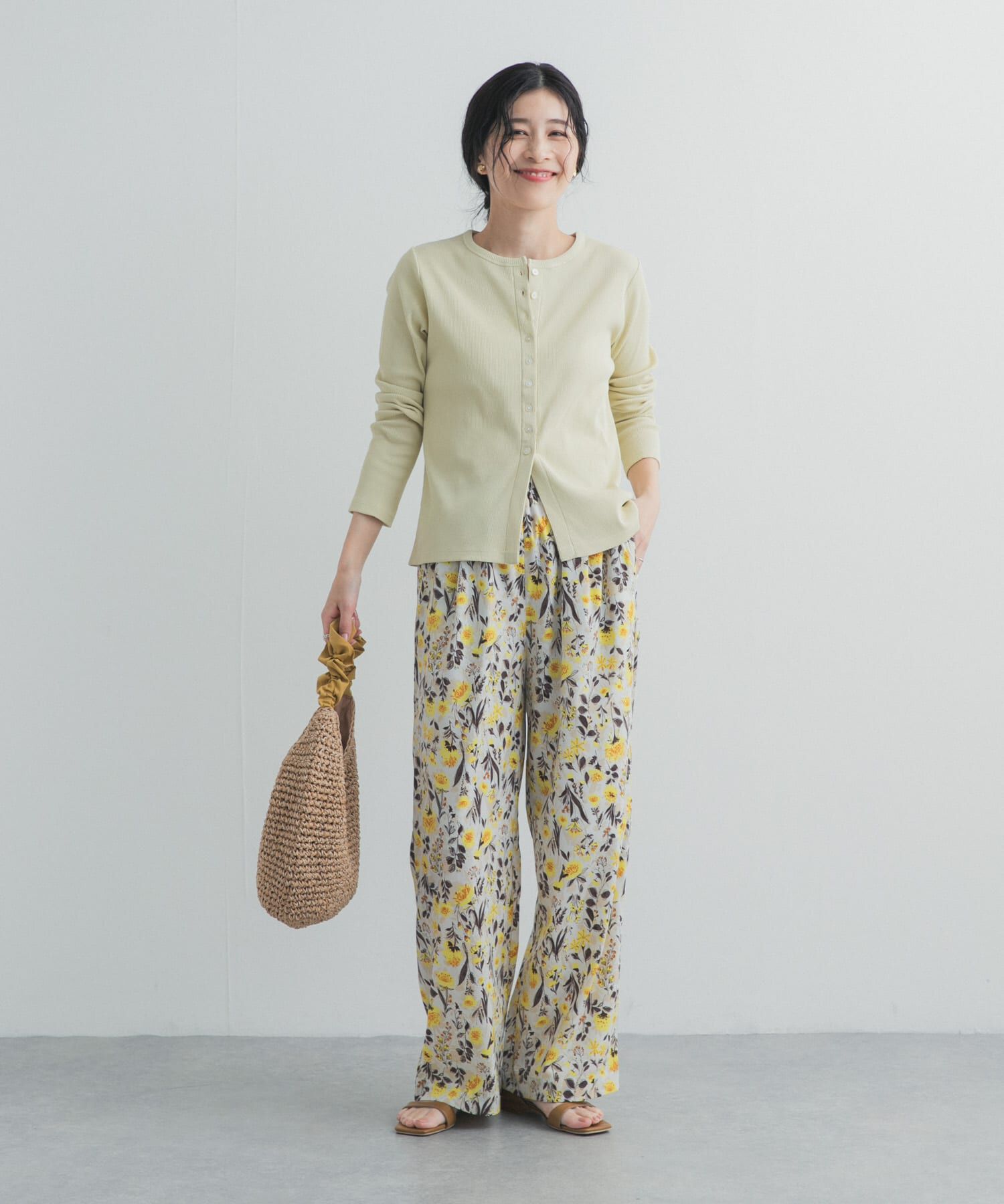 URBAN RESEARCH DOORS「『WEB/一部店舗限定カラー』フラワープリントイージーパンツ」|その他|