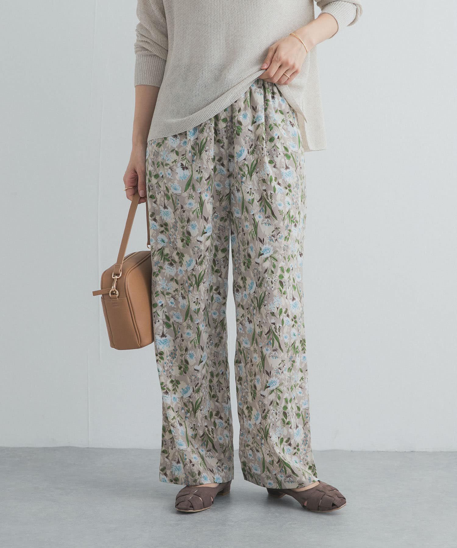 URBAN RESEARCH DOORS「『WEB/一部店舗限定カラー』フラワープリントイージーパンツ」|その他|