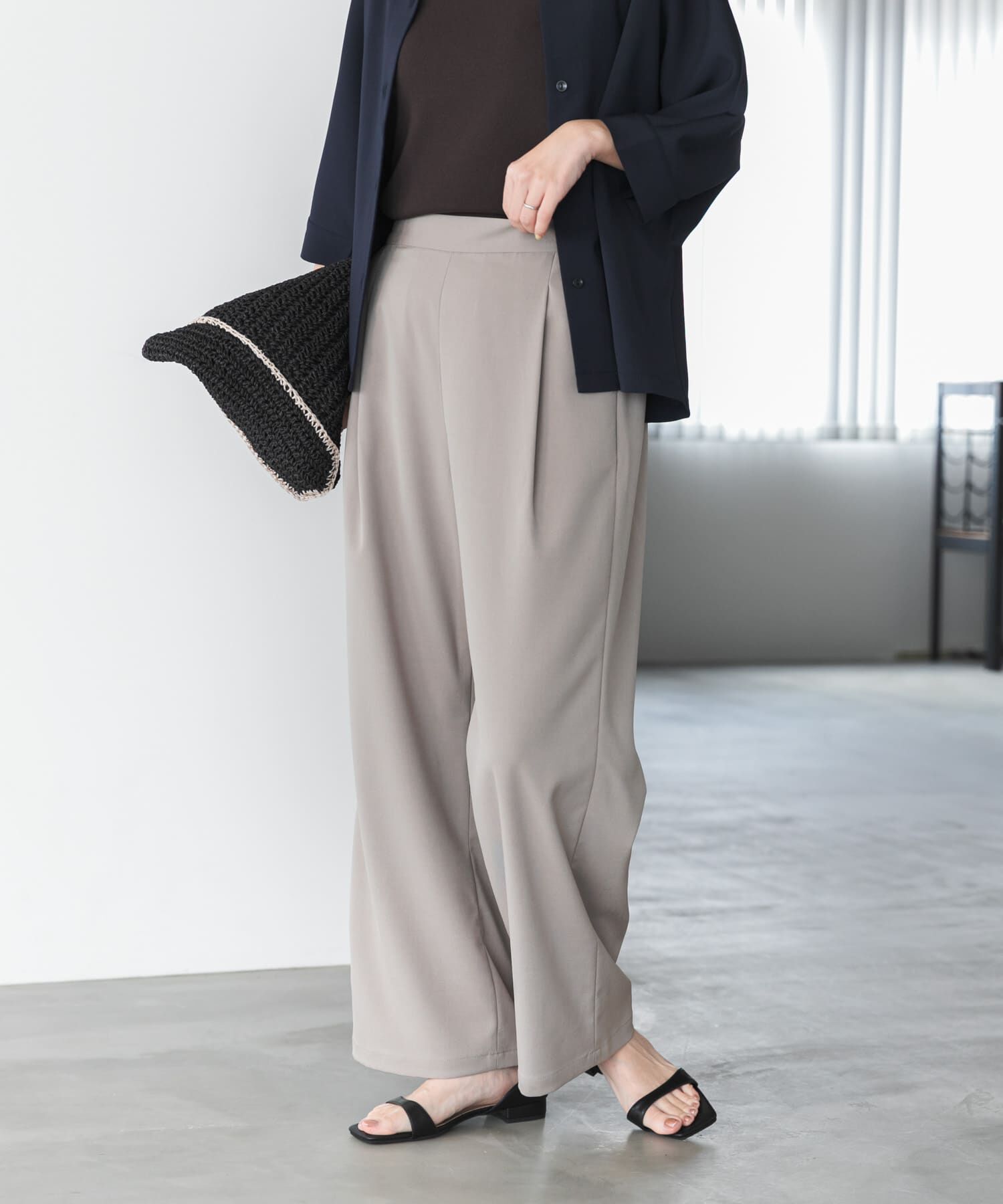 URBAN RESEARCH DOORS「『UR TECH』完声/涼フロントタックEZパンツ」|その他|ベージュ