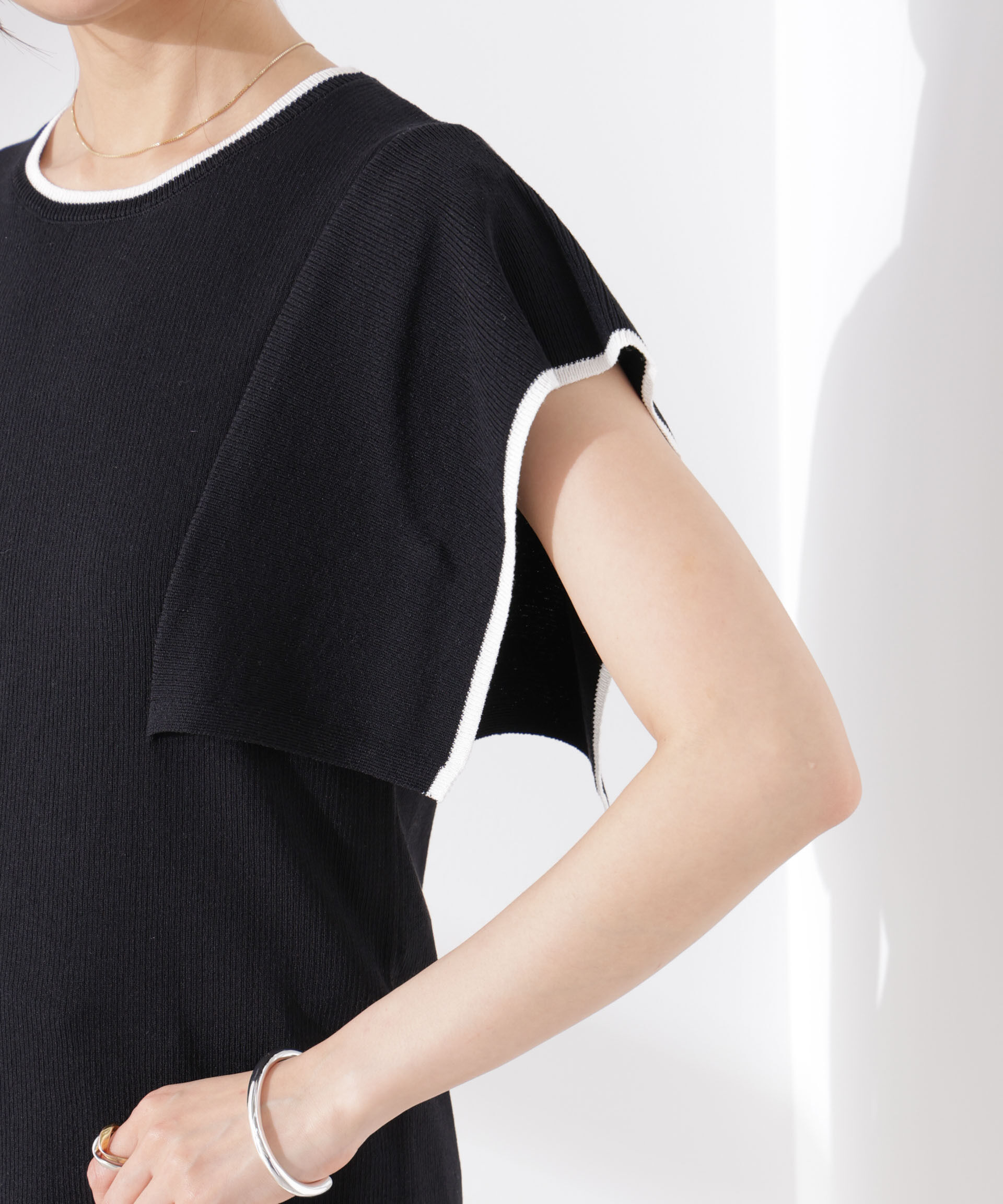 nano･universe「スクエアスリーブバイカラーニット」|ニット・セーター|