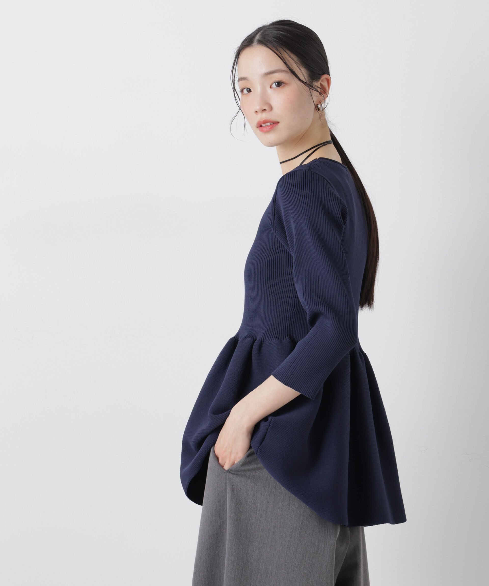 nano･universe「洗濯機洗い可スポンディッシュニットペプラムシルエットトップス」|ニット・セーター|