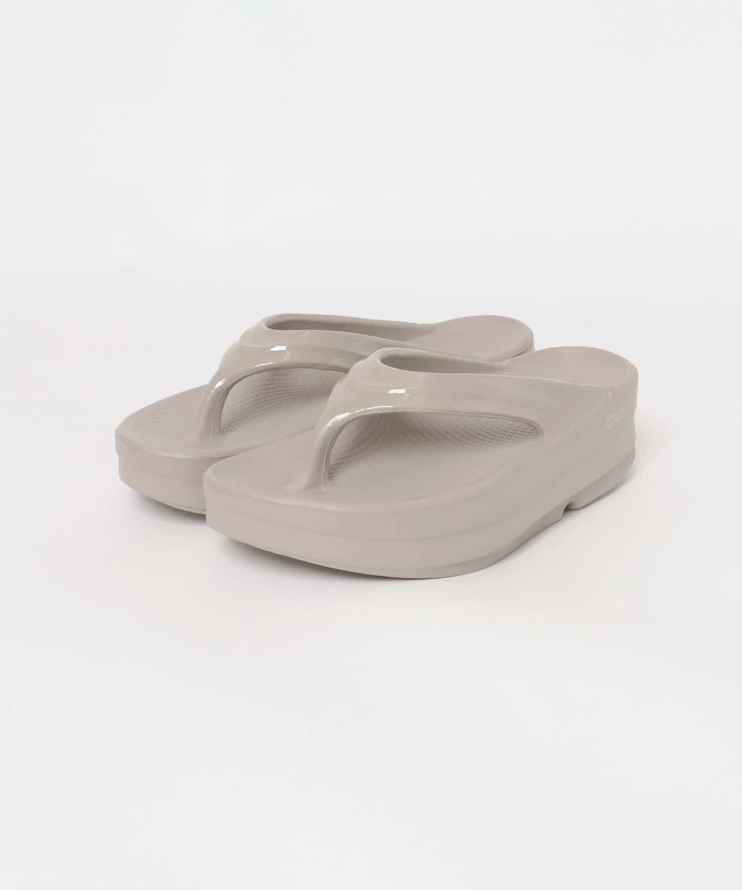 URBAN RESEARCH DOORS「OOFOS　OOMEGA」|サンダル|