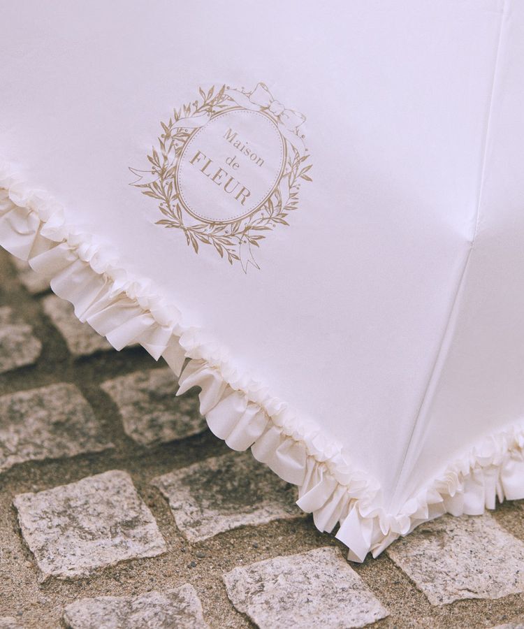 Maison de FLEUR「《晴雨兼用》遮光&UV CUT フリル折りたたみ傘」|傘|