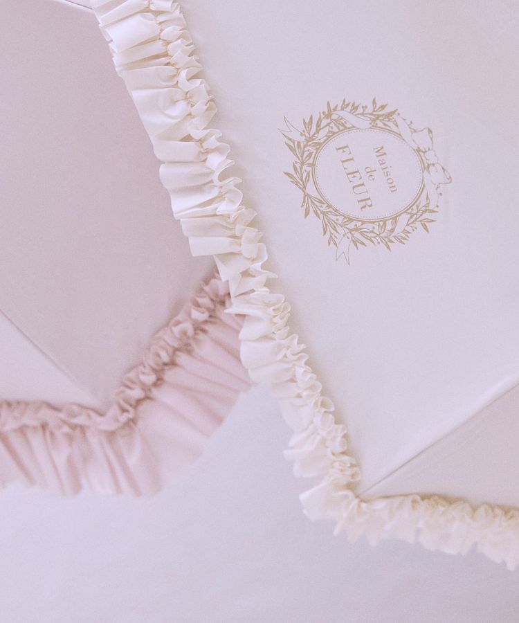 Maison de FLEUR「《晴雨兼用》遮光&UV CUT フリル折りたたみ傘」|傘|