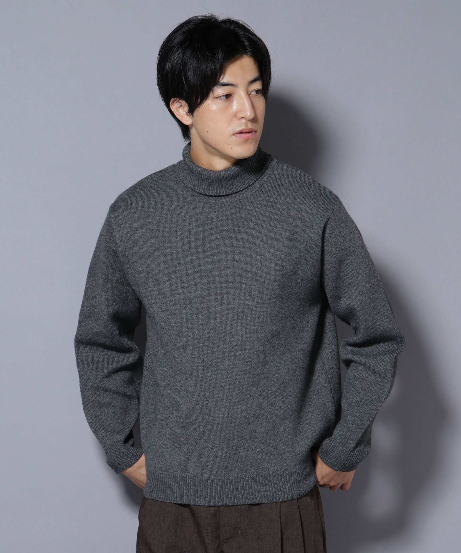 nano･universe「PBTストレッチタートルネックニット」|ニット・セーター|