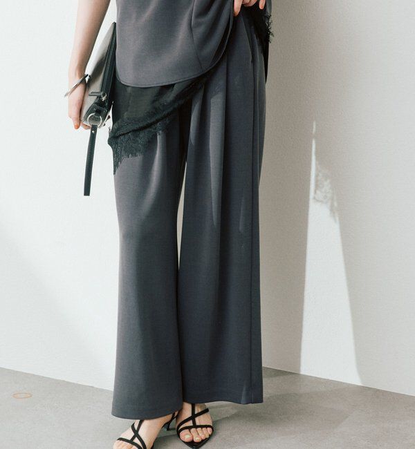  「予約【セットアップ着用可能/接触冷感機能付き】ドレーピーカットスラックス」|チノ|チャコールグレー