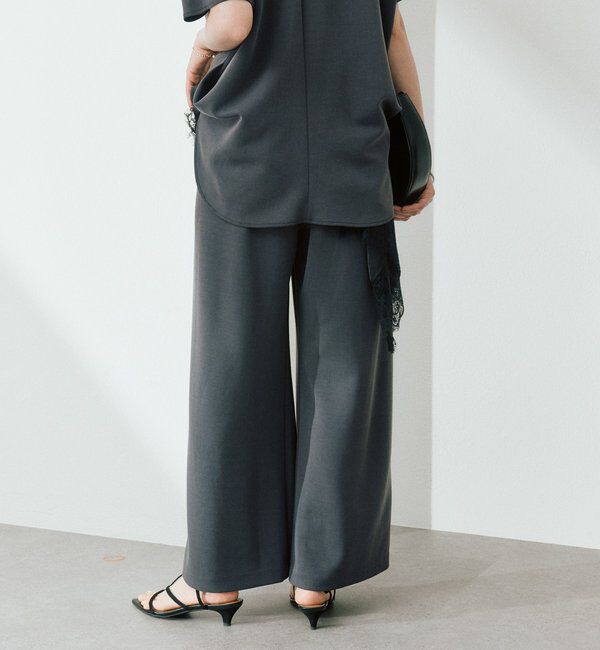  「予約【セットアップ着用可能/接触冷感機能付き】ドレーピーカットスラックス」|チノ|