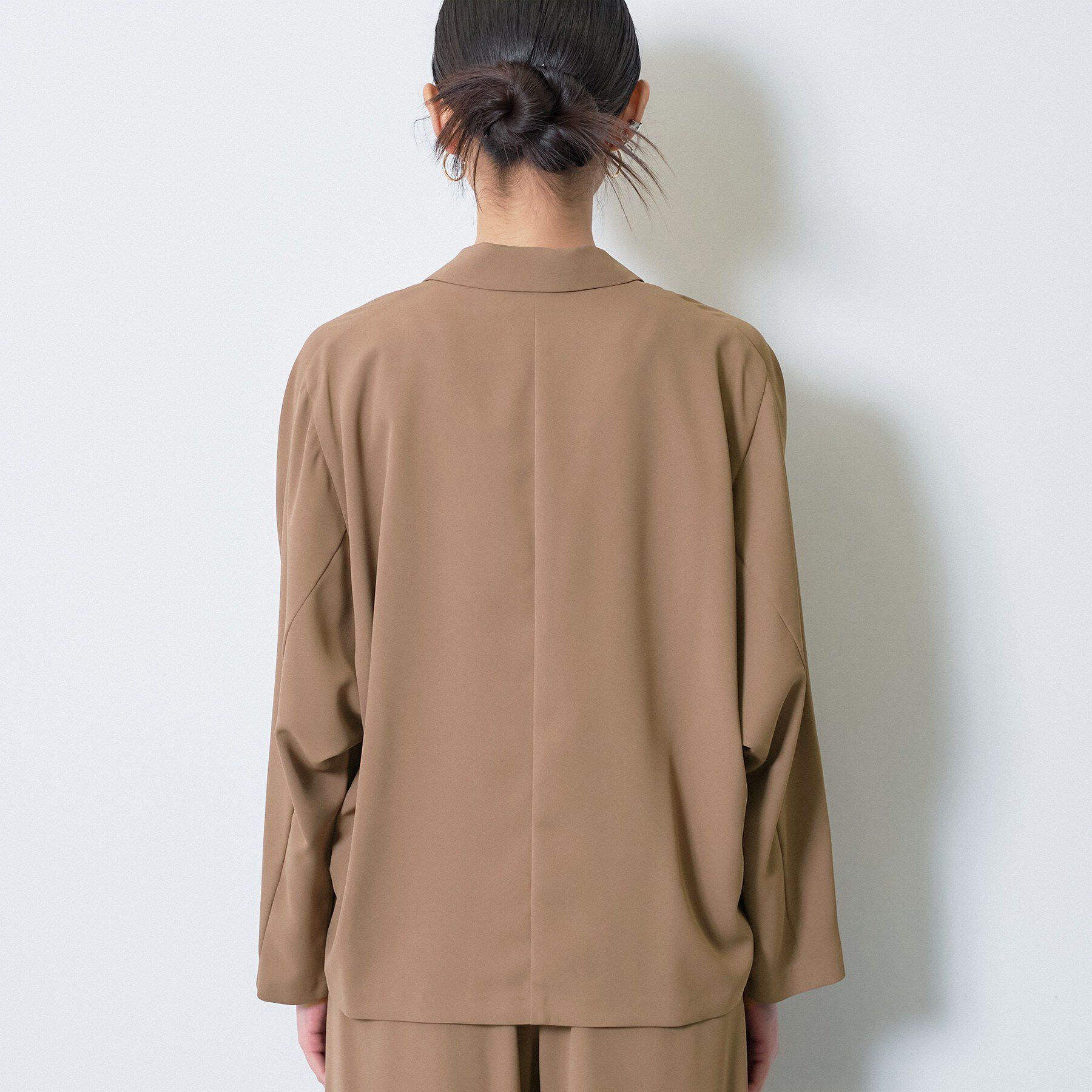 INDIVI「【さらに軽く軽快！／着る日傘】ドルマンダブルジャケット」|テーラードジャケット|